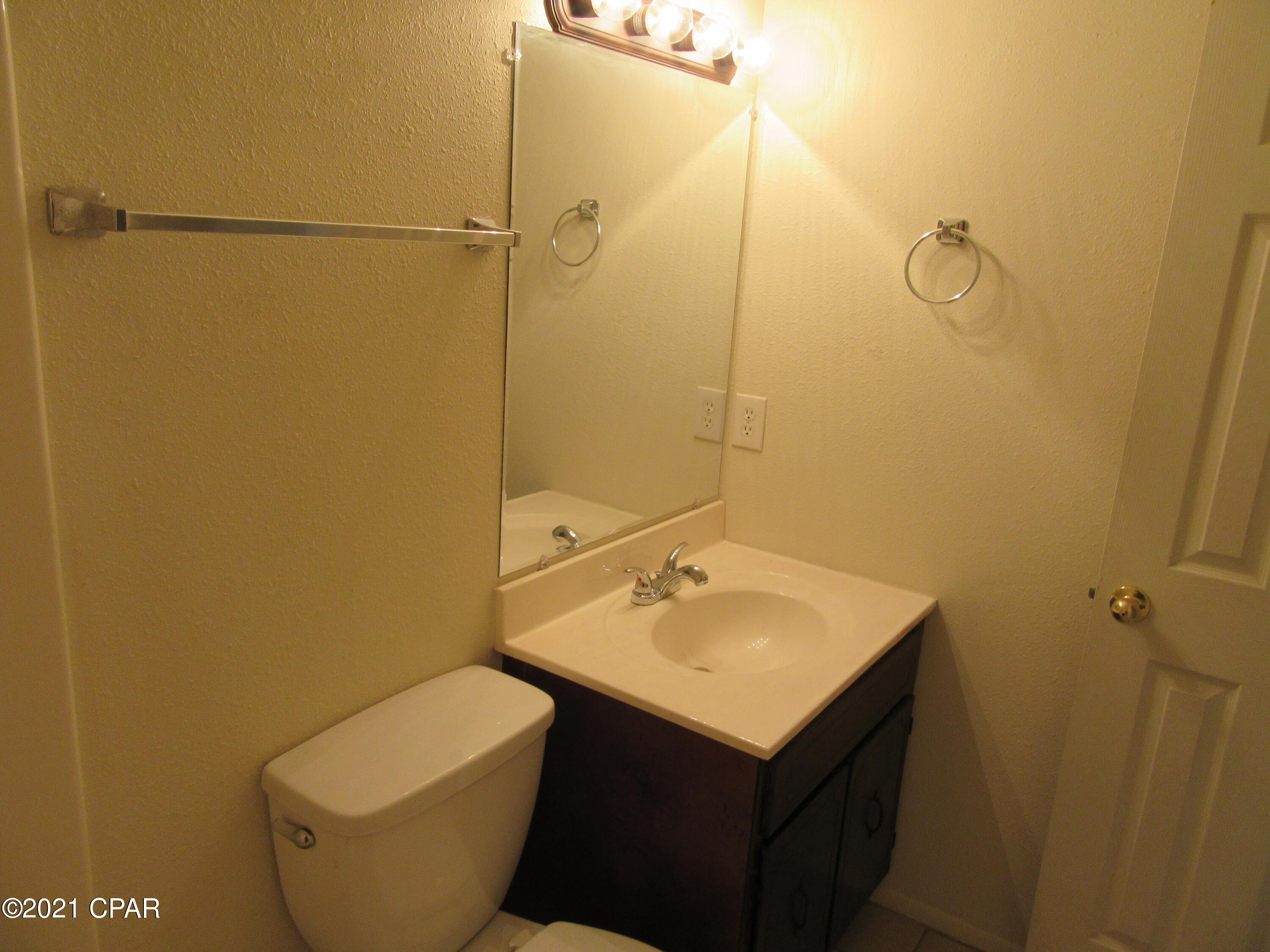 Image 9 For 1104 19th Court E