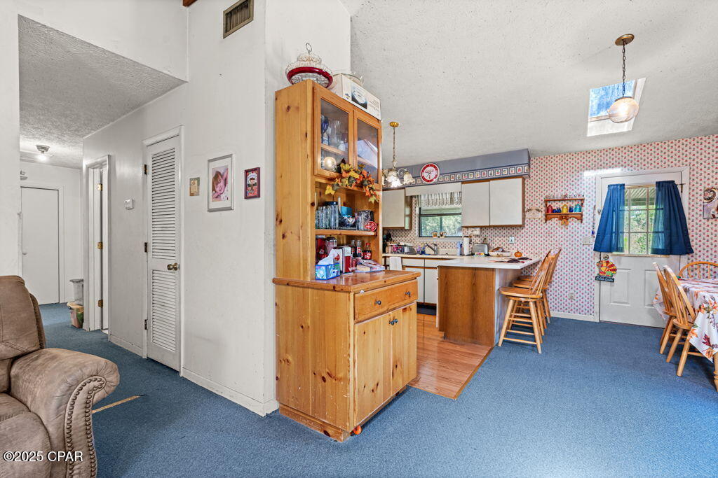 Listing photo id 11 for 3376 Fawn Place