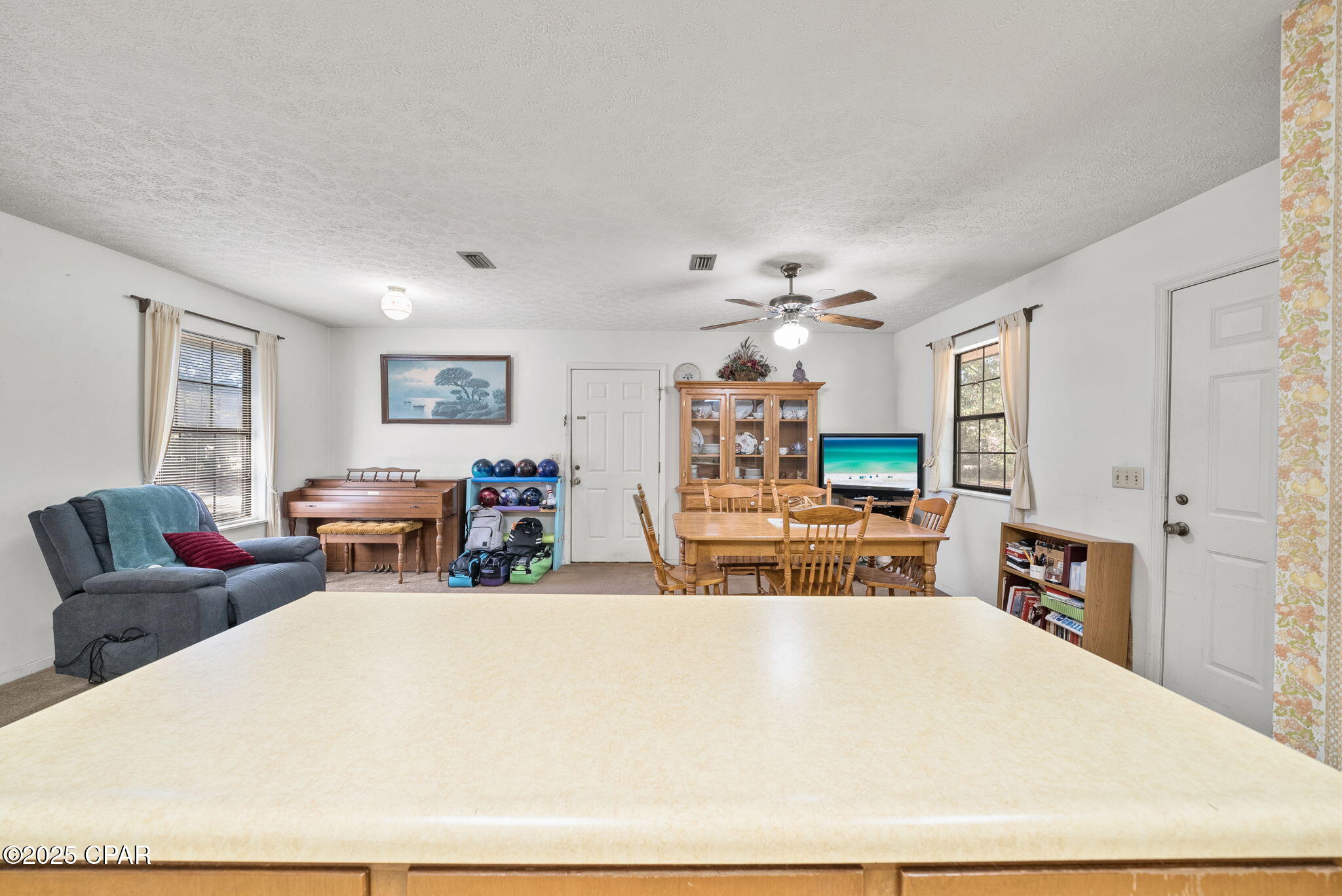 Image 14 For 204 Laird Circle