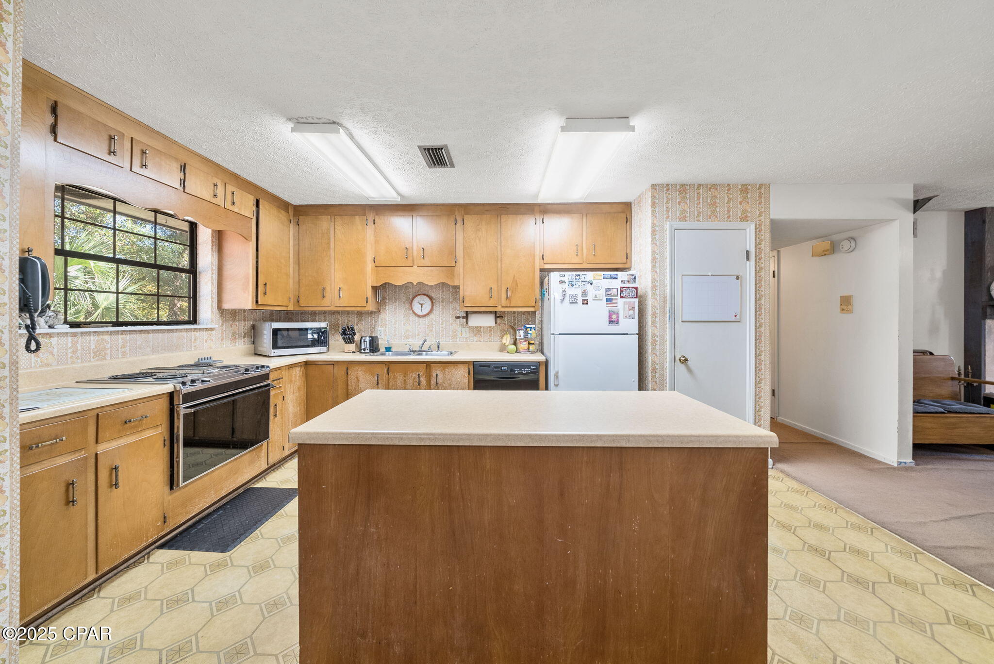 Image 17 For 204 Laird Circle