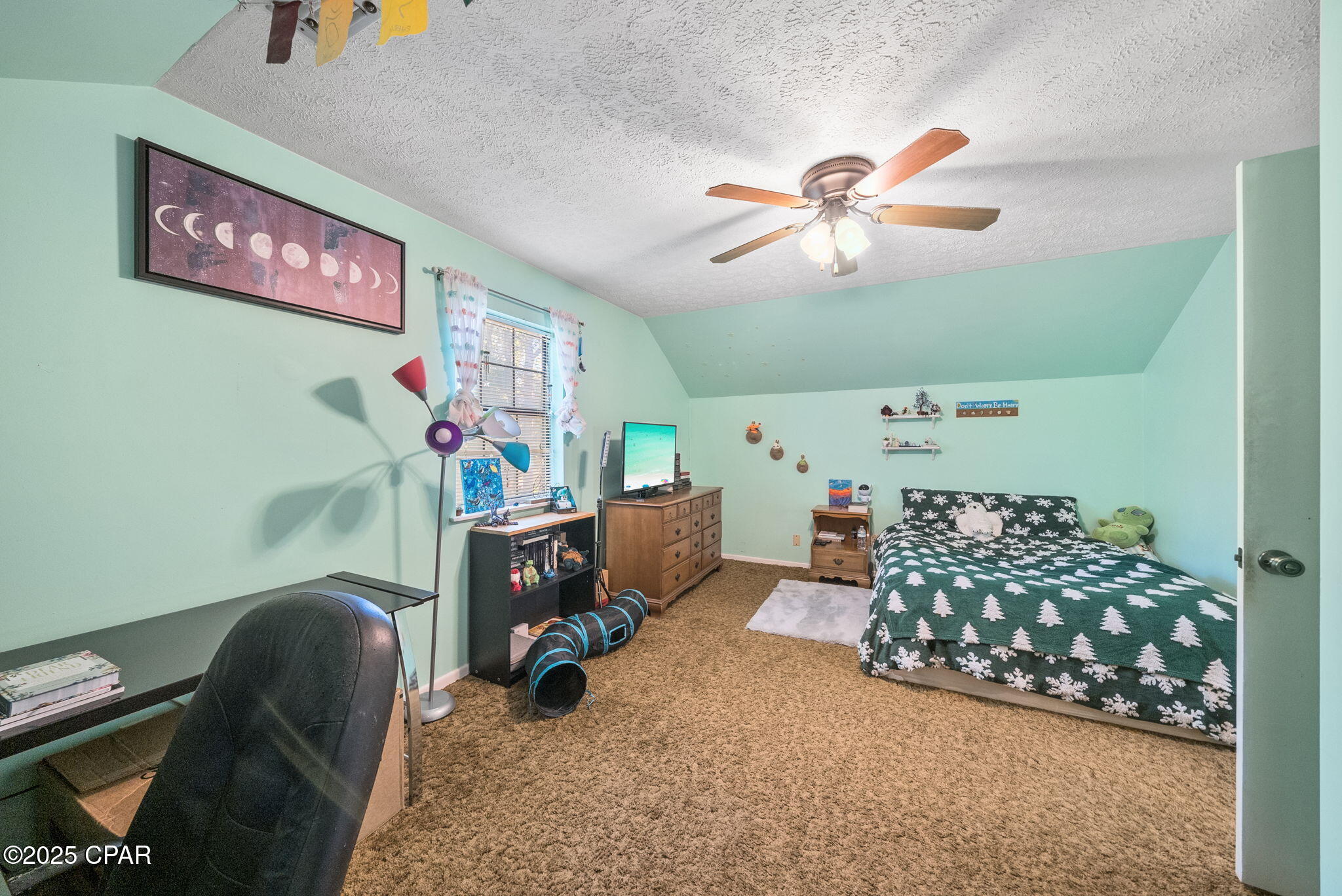 Image 25 For 204 Laird Circle