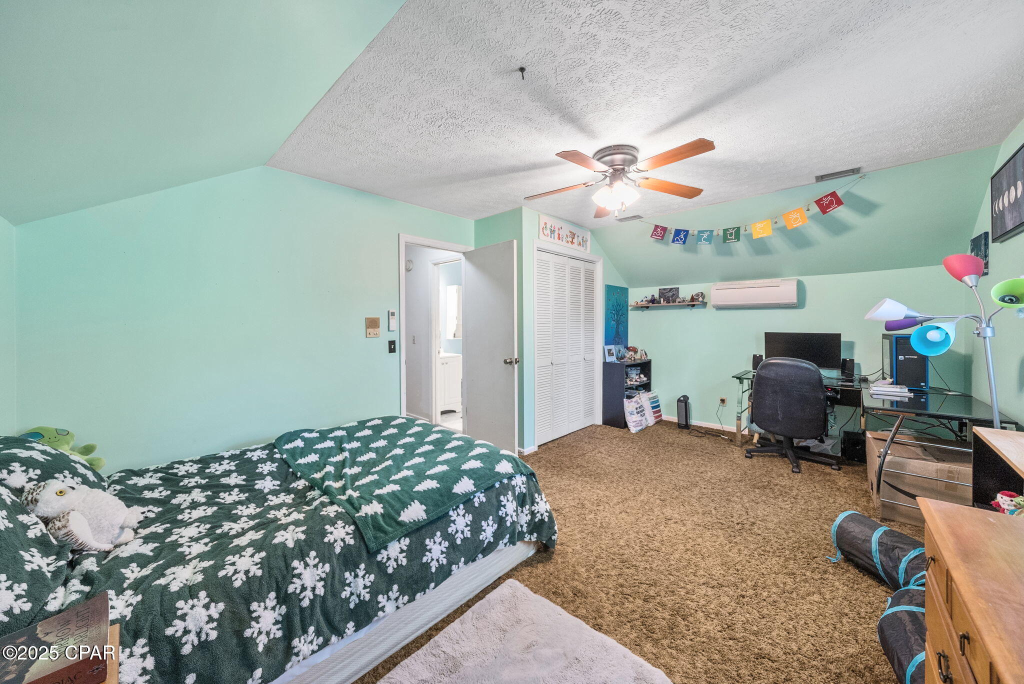 Image 26 For 204 Laird Circle