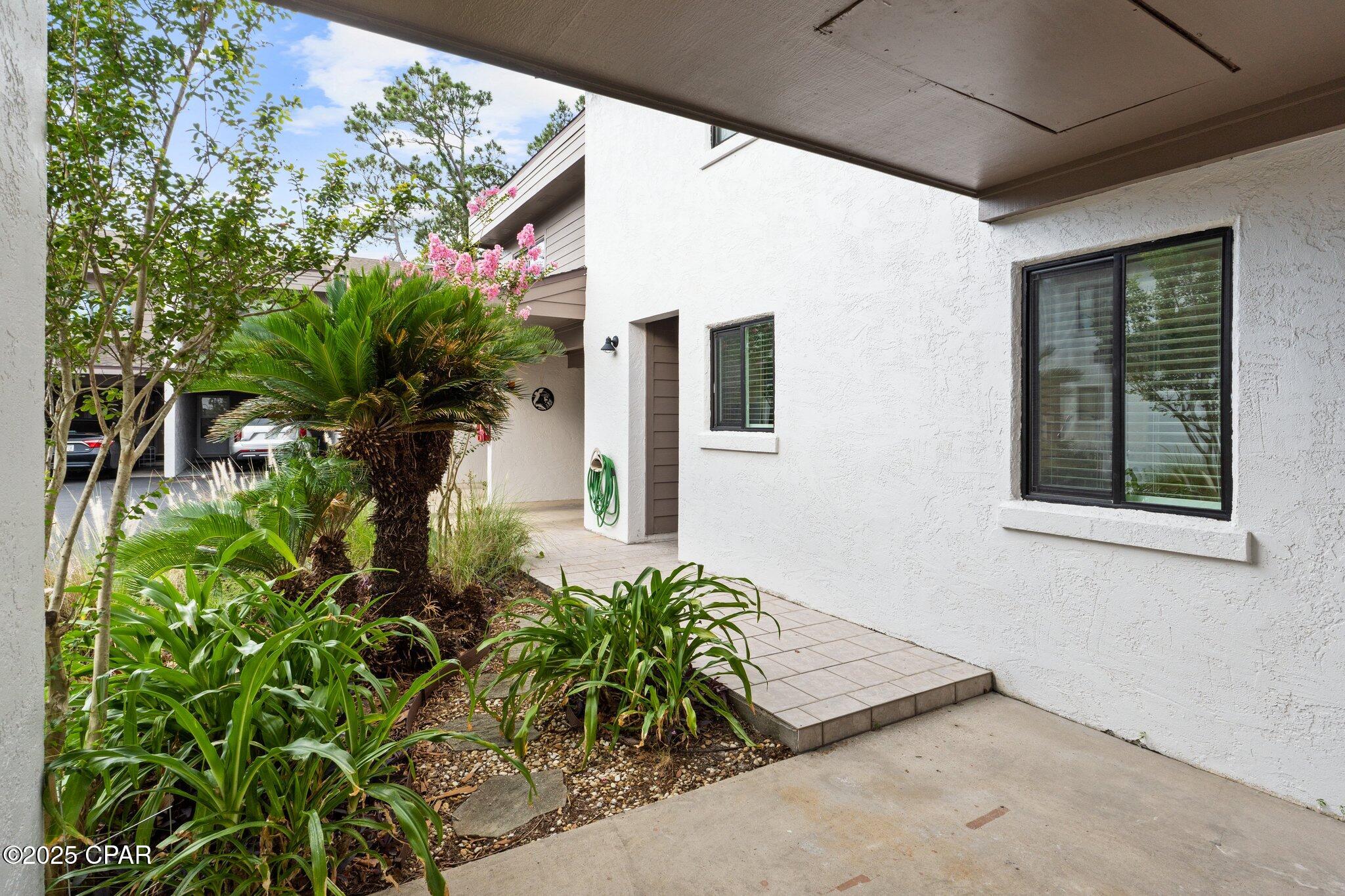 Image 2 For 6901 Lagoon Drive 1