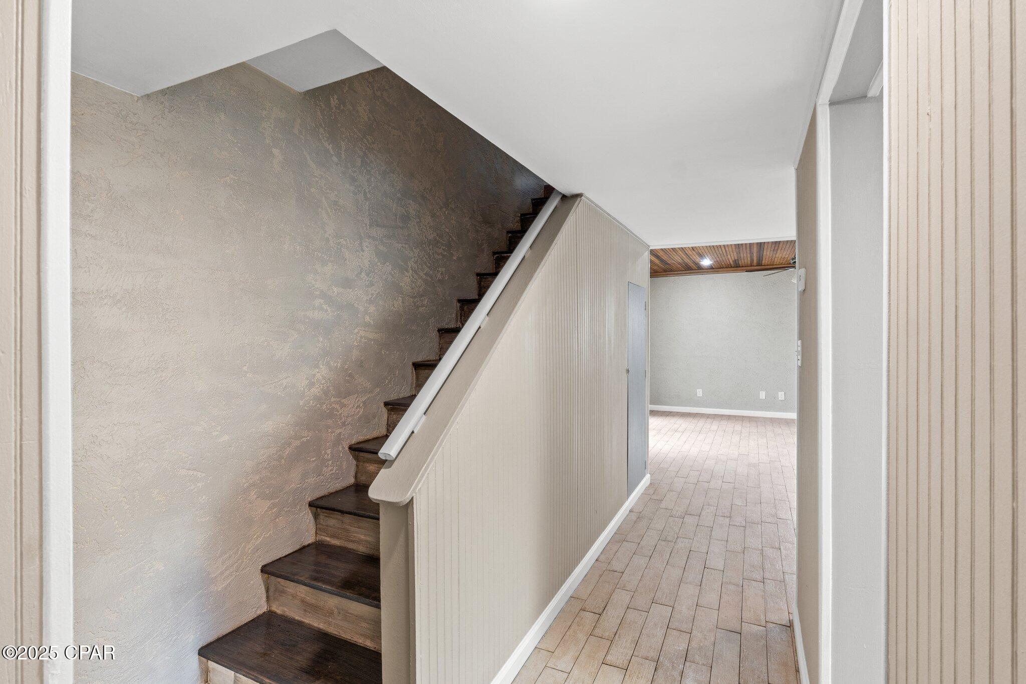 Image 5 For 6901 Lagoon Drive 1