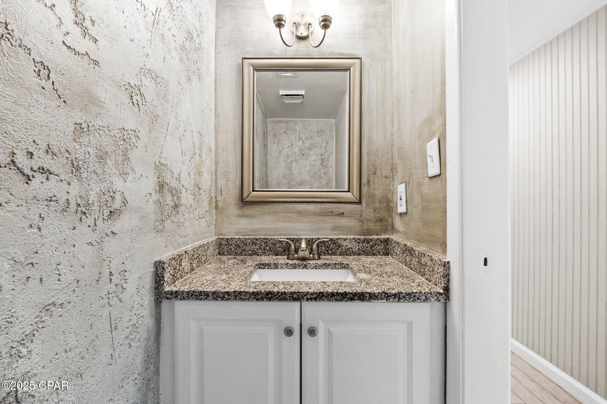 Image 7 For 6901 Lagoon Drive 1