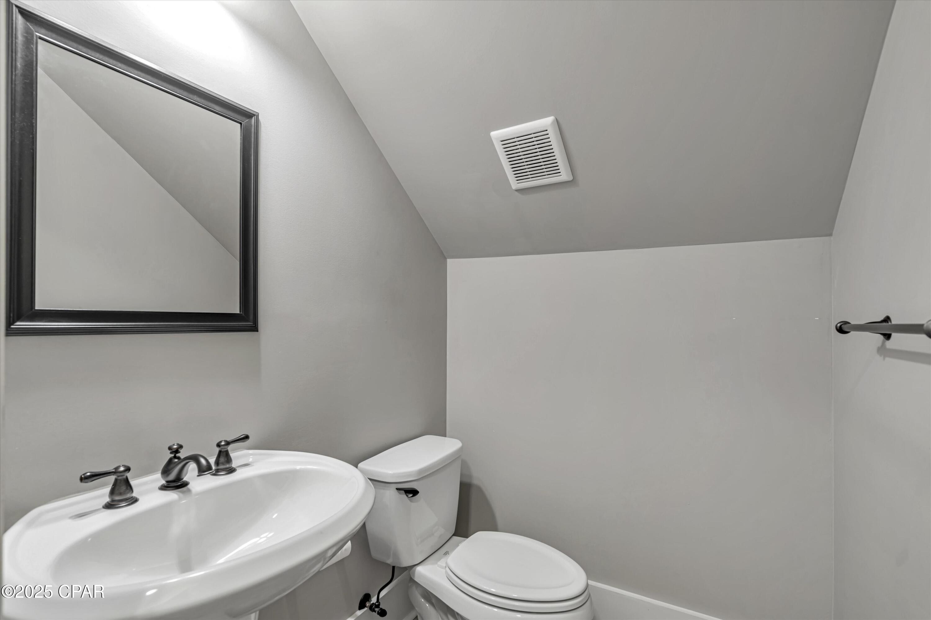 Image 26 For 2608 Redtail Street