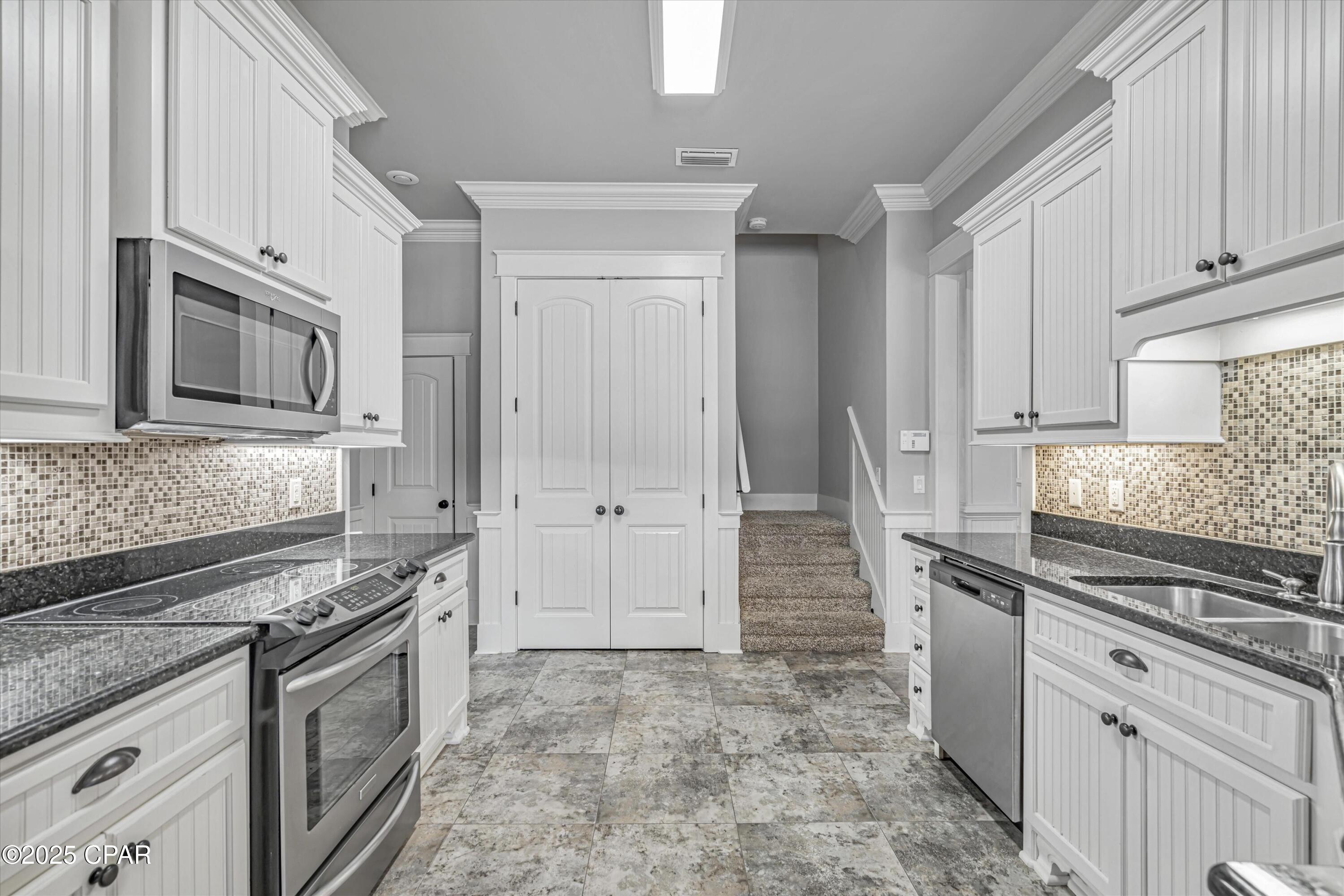 Image 9 For 2608 Redtail Street