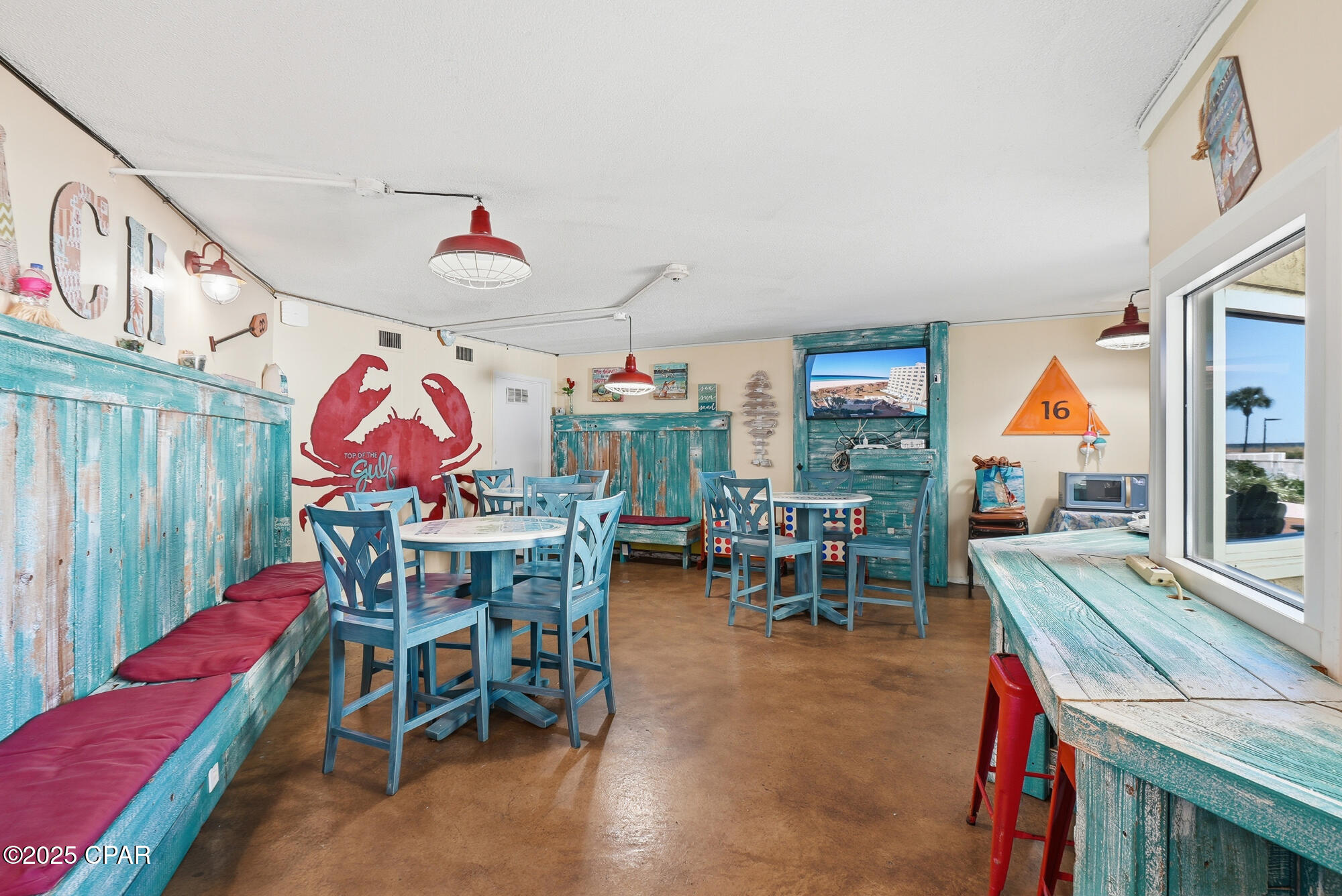 Image 22 For 8817 Thomas Drive A815