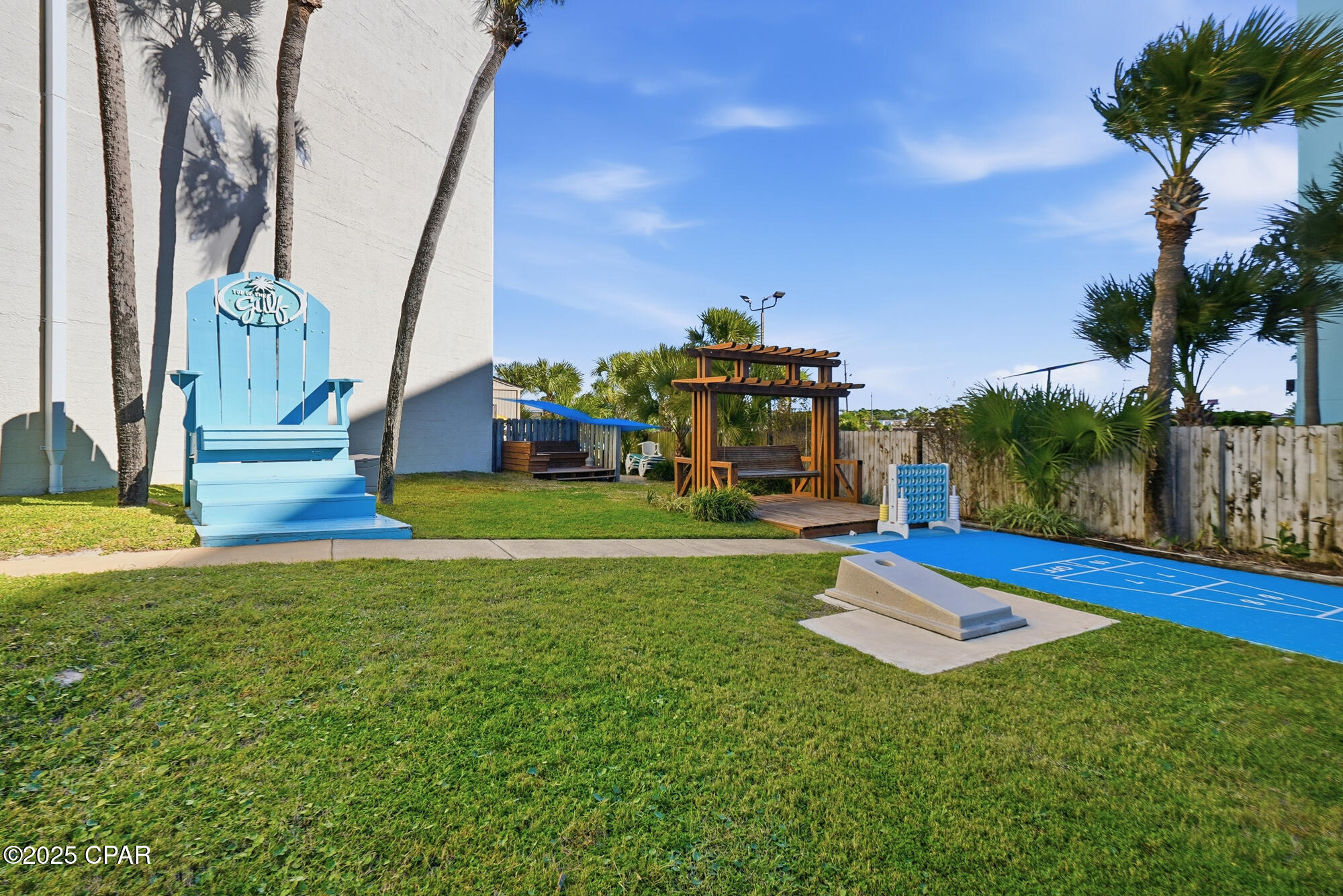 Image 33 For 8817 Thomas Drive A815