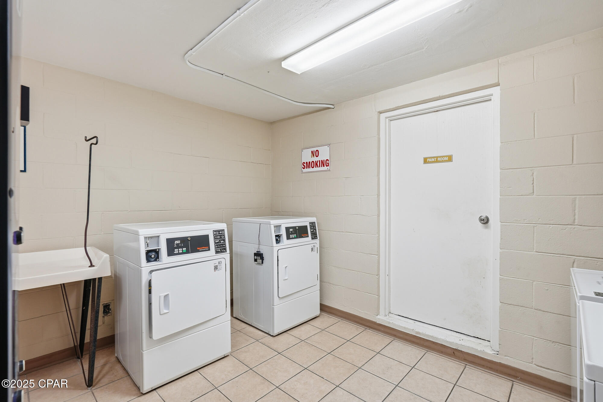 Image 39 For 8817 Thomas Drive A815