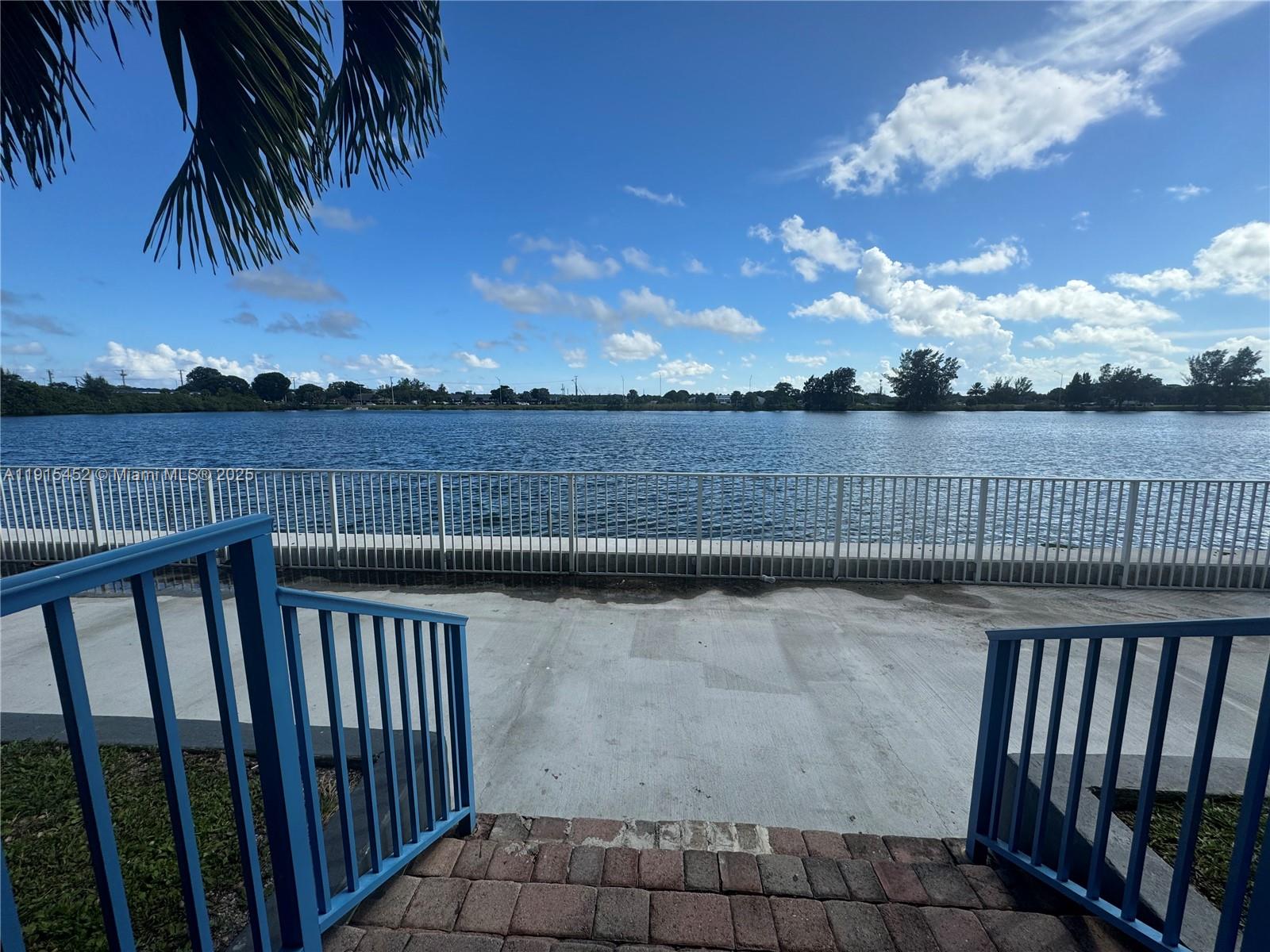 Sommerset Condominiums