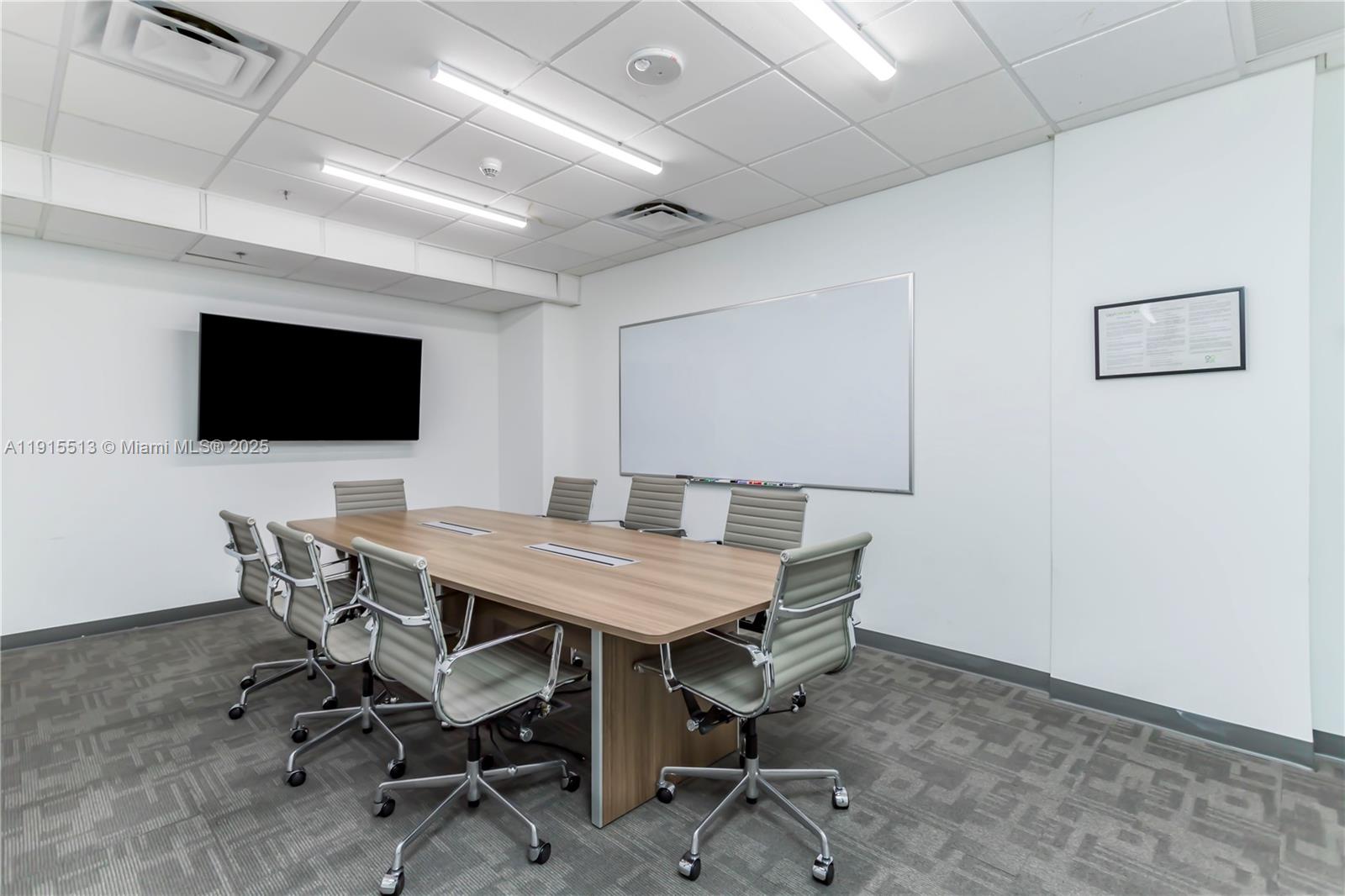 321 NE 26th St CU-01