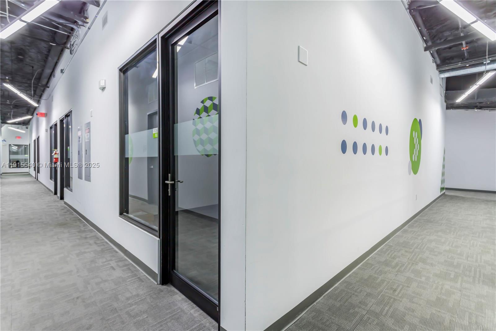 321 NE 26th St CU-04