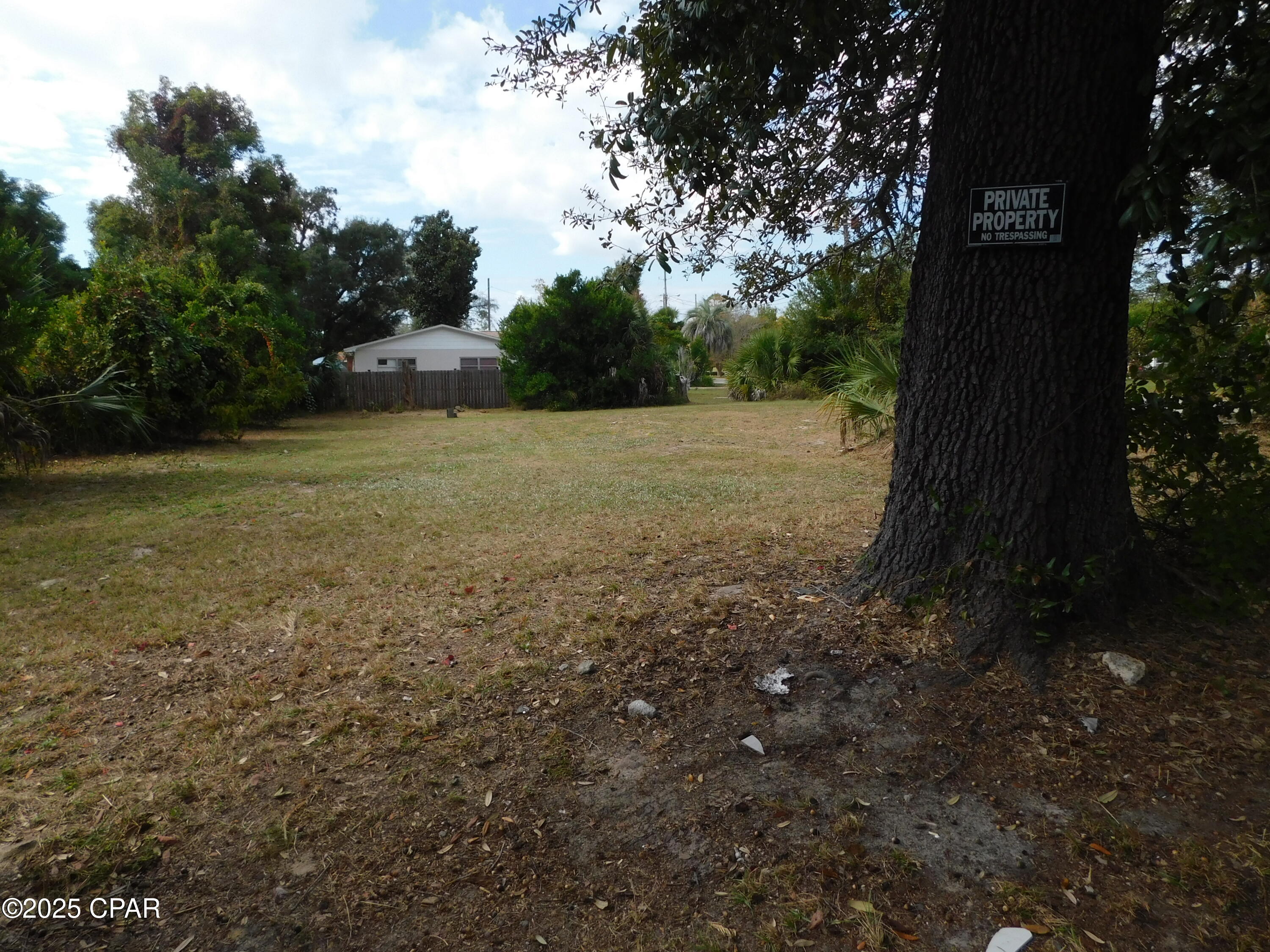 Image 12 For 823 State Avenue