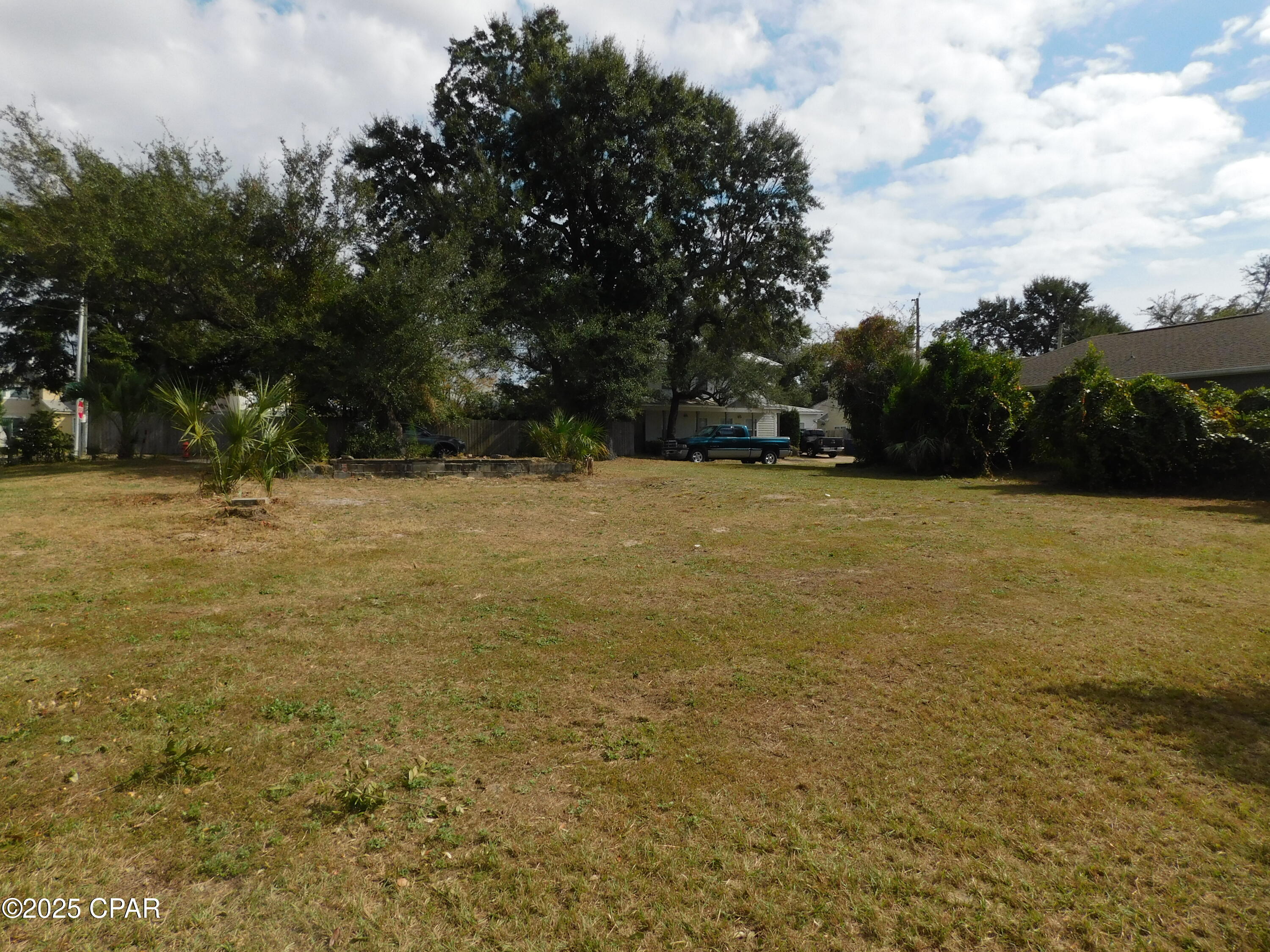 Image 6 For 823 State Avenue