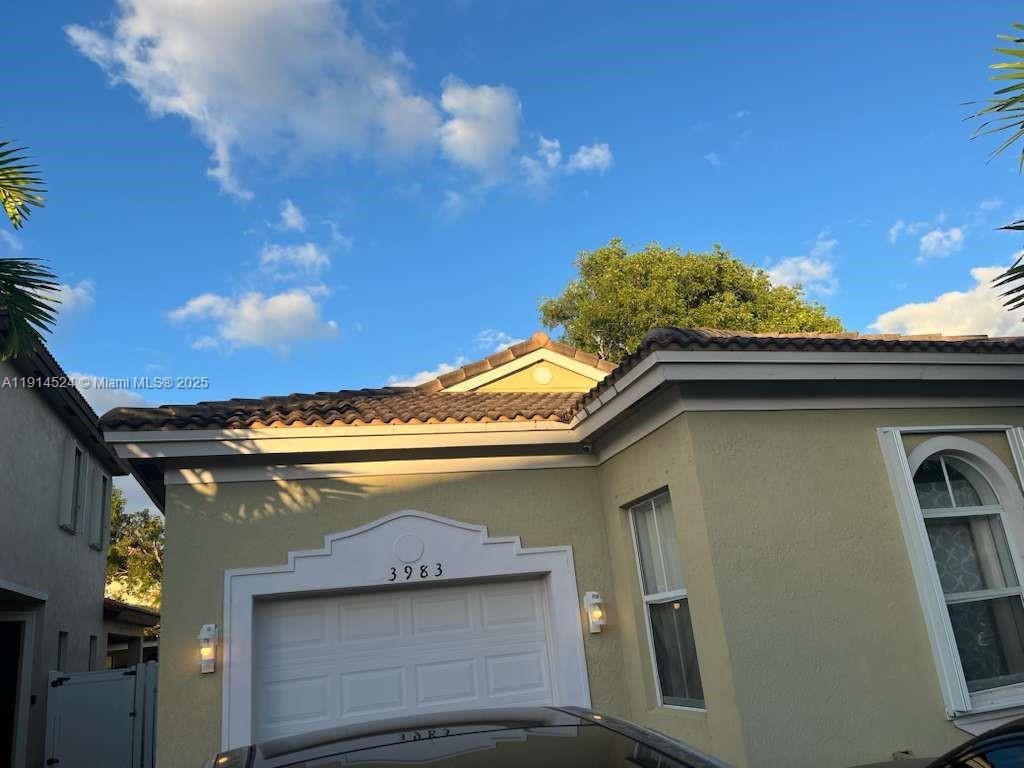 Beautiful 4-Bed, 2-Bath Home with Modern Finishes! This stunning 1-story home offers an open floor plan. Home features an updated kitchen, nice laminate flooring throughout with a private backyard that is perfect for entertaining guests, this is a must see home at this price!