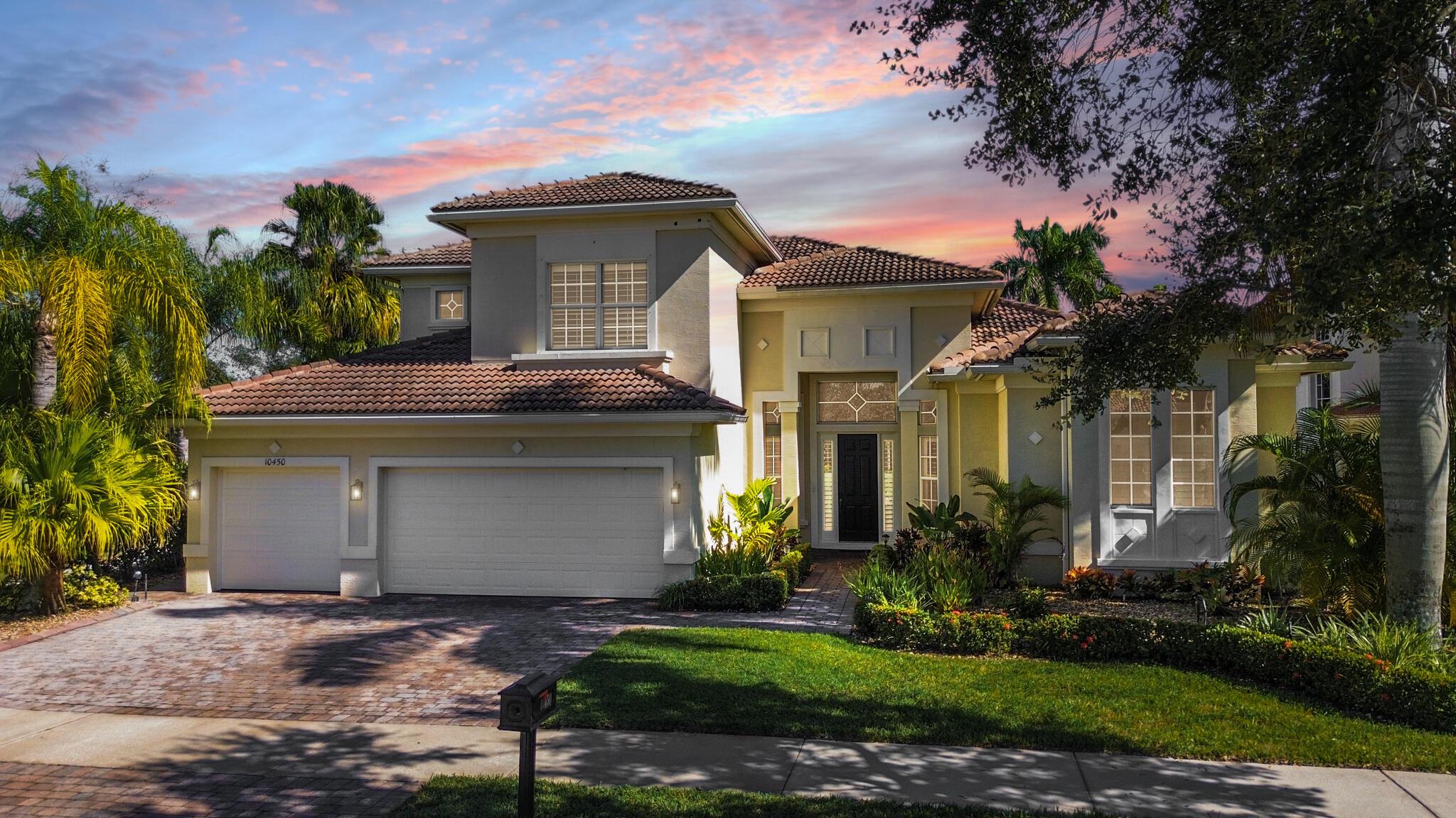 Estates At Tradition