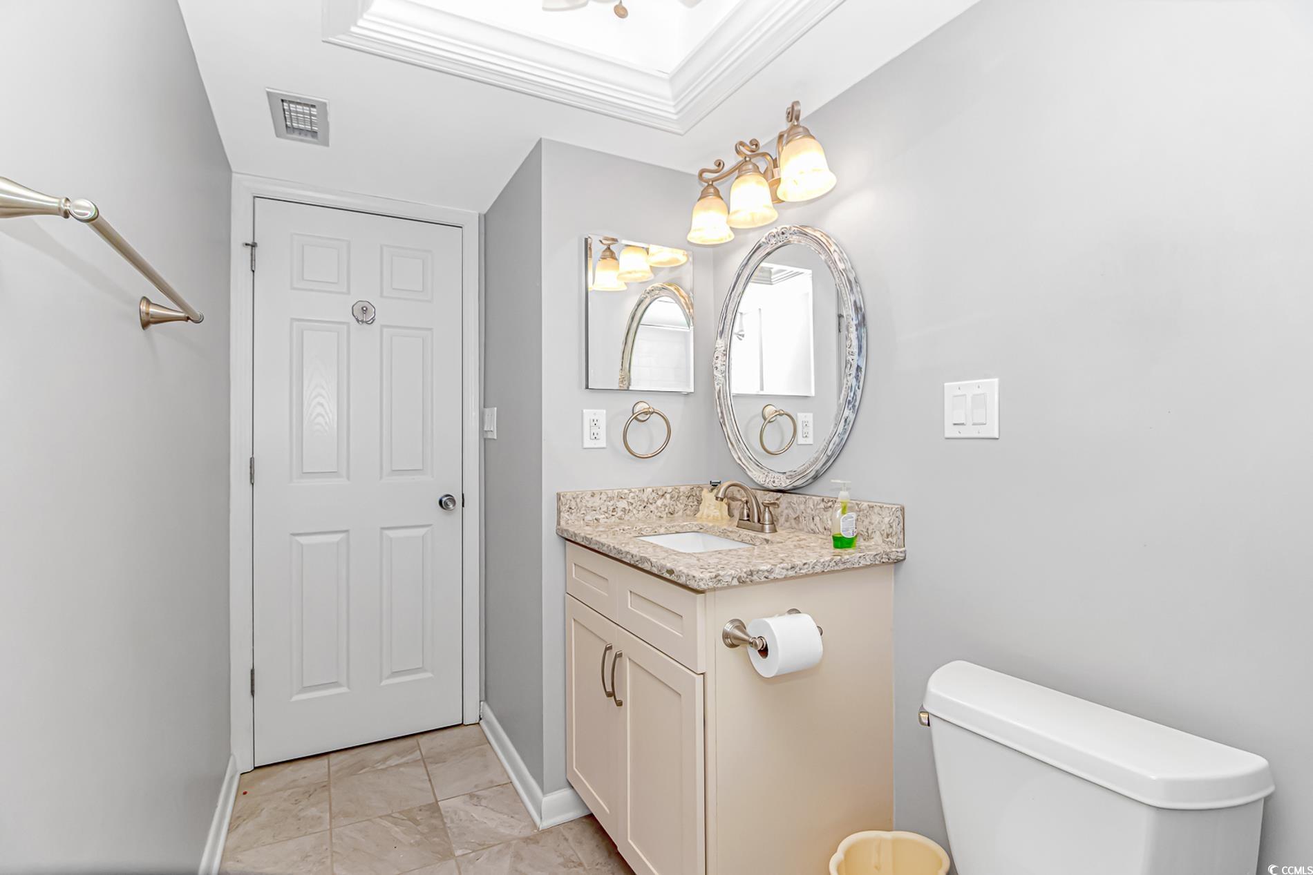 10100 Beach Club Dr.