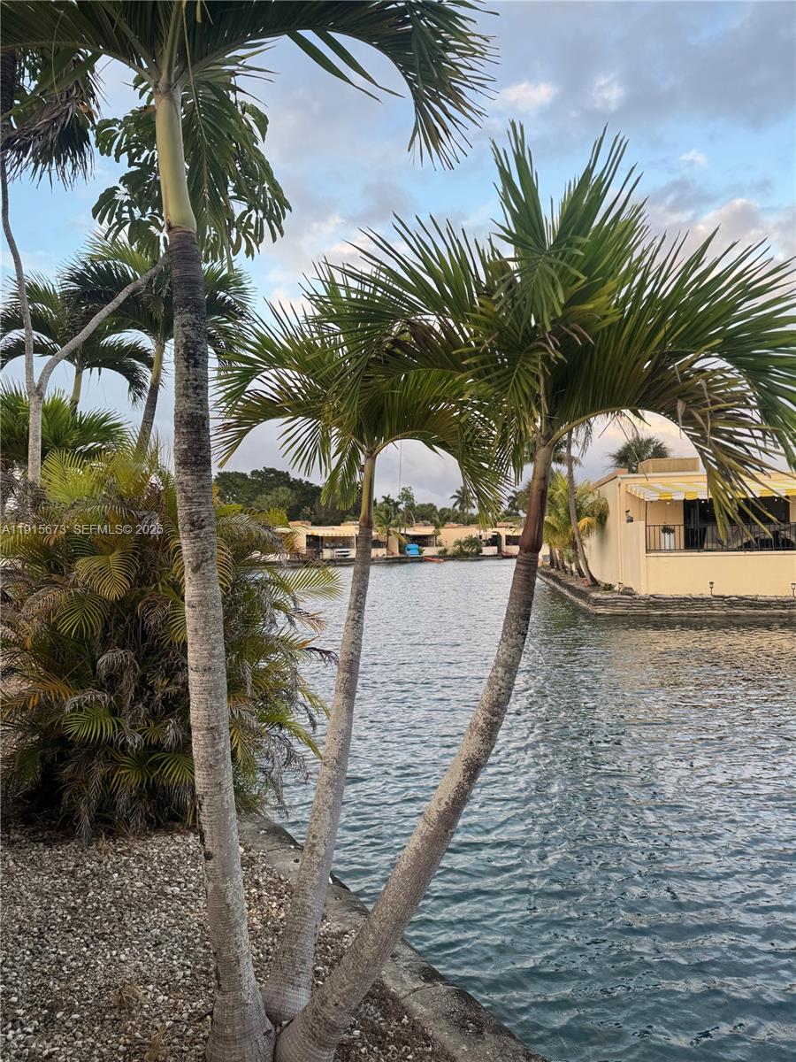 Miami Lakes Loch Lomond W