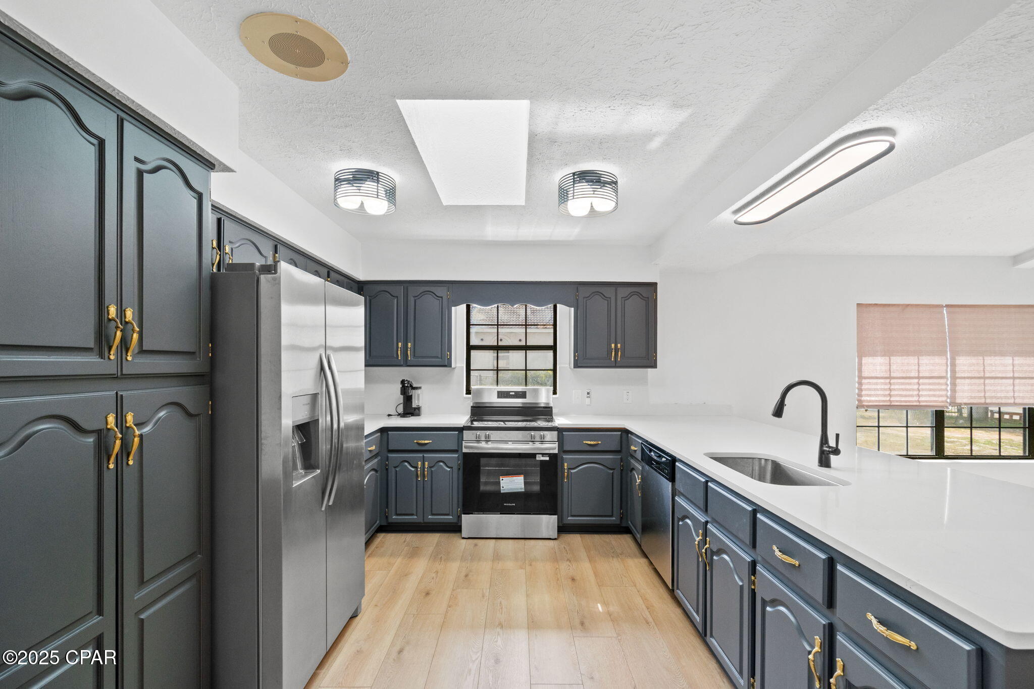 Image 12 For 224 Lakeshore Drive