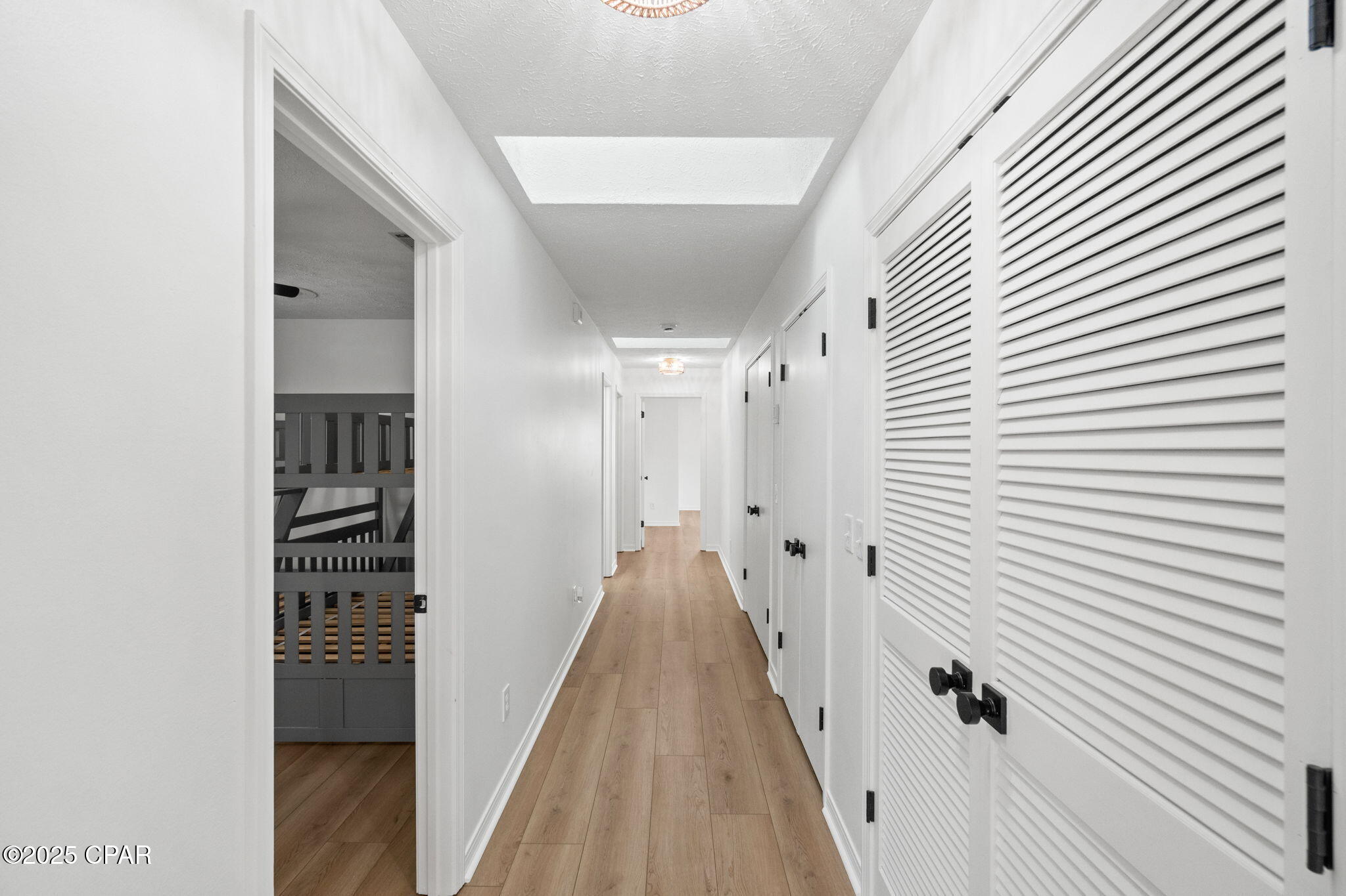 Image 21 For 224 Lakeshore Drive