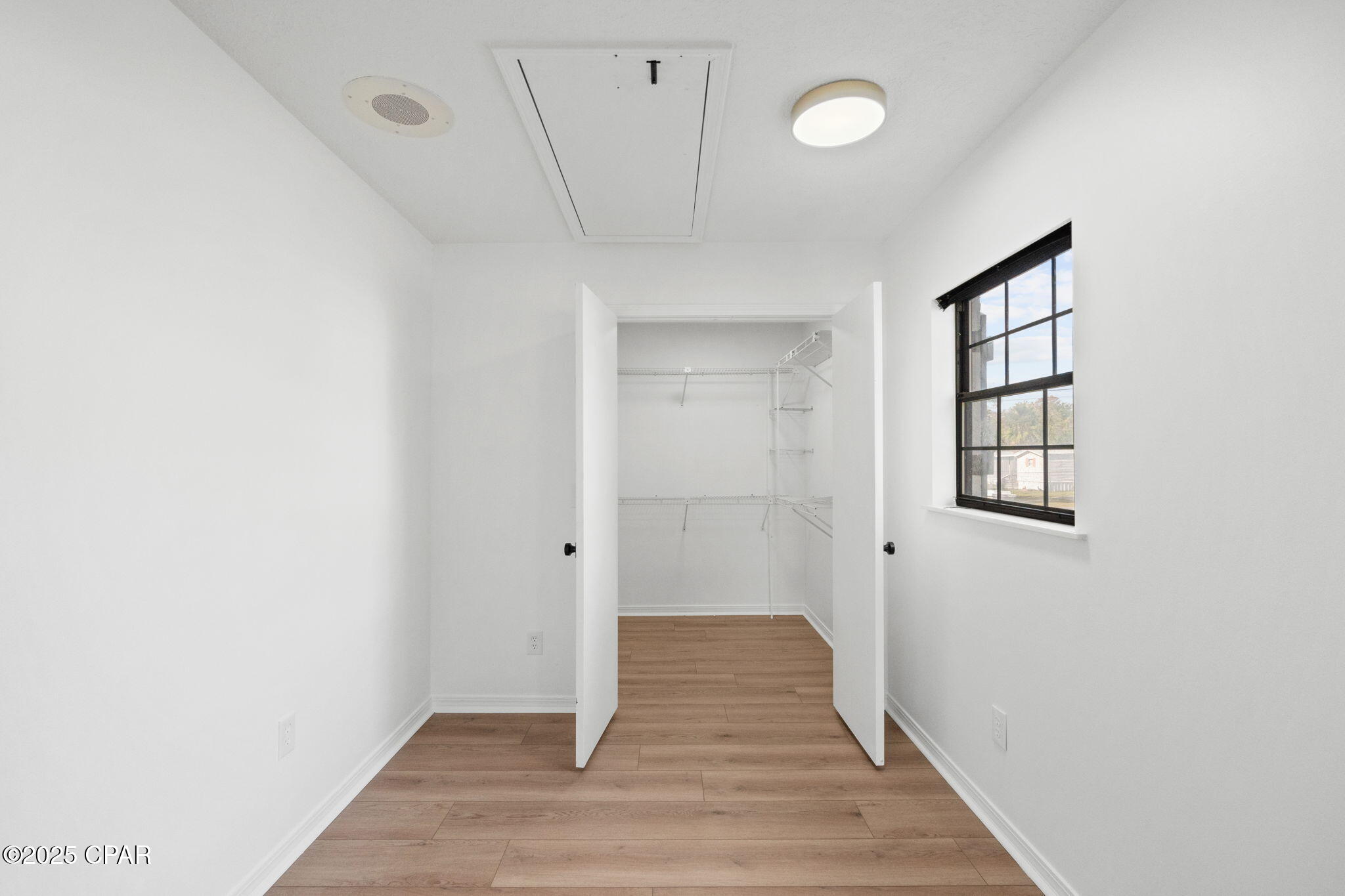 Image 31 For 224 Lakeshore Drive