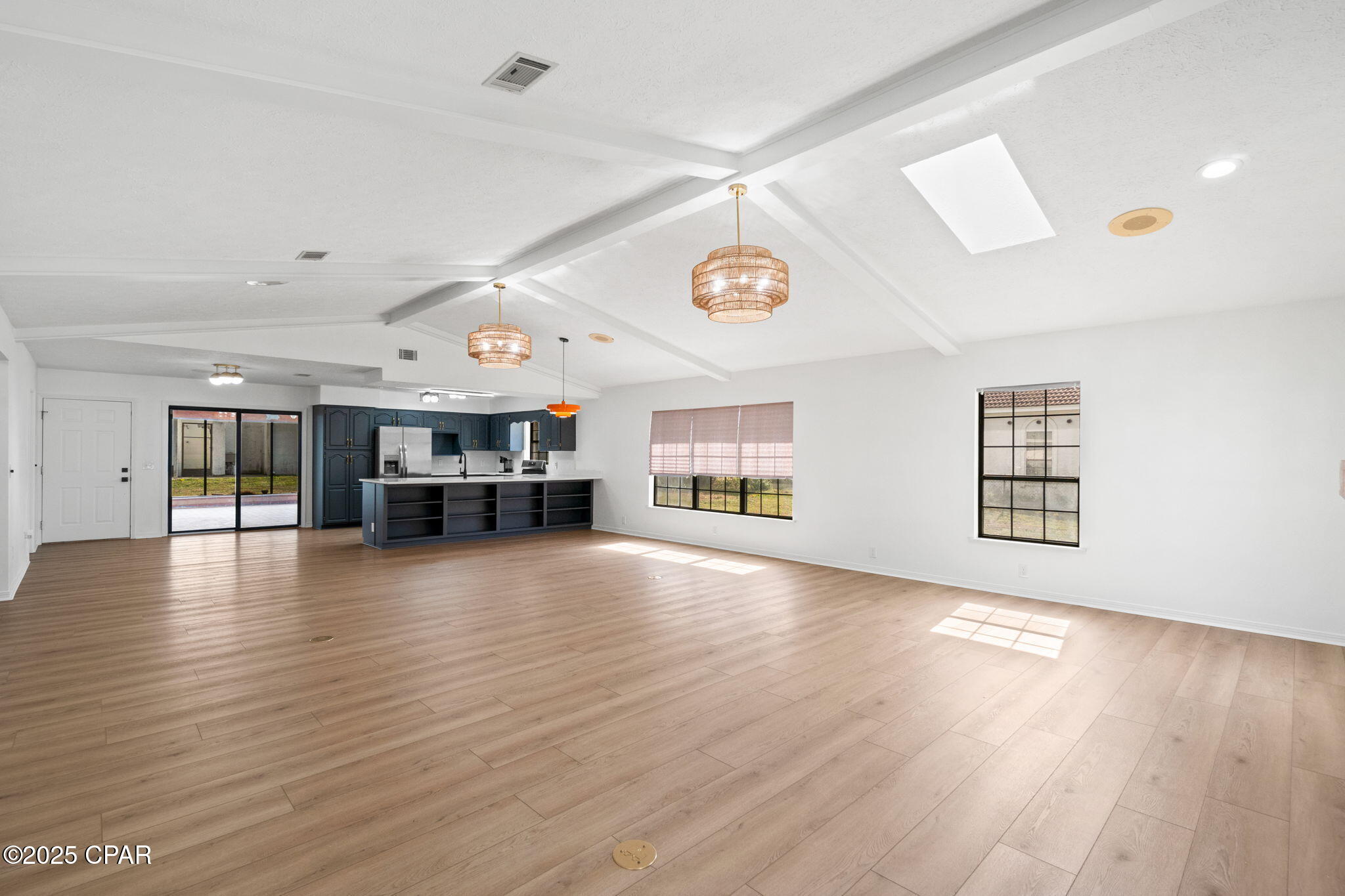 Image 4 For 224 Lakeshore Drive