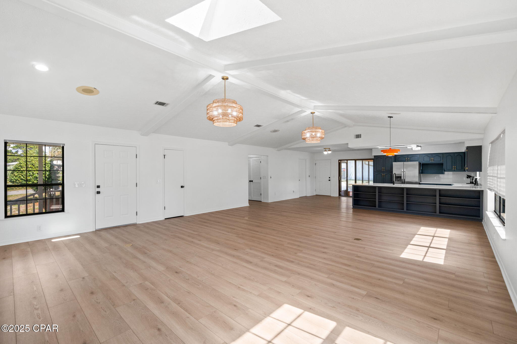 Image 7 For 224 Lakeshore Drive