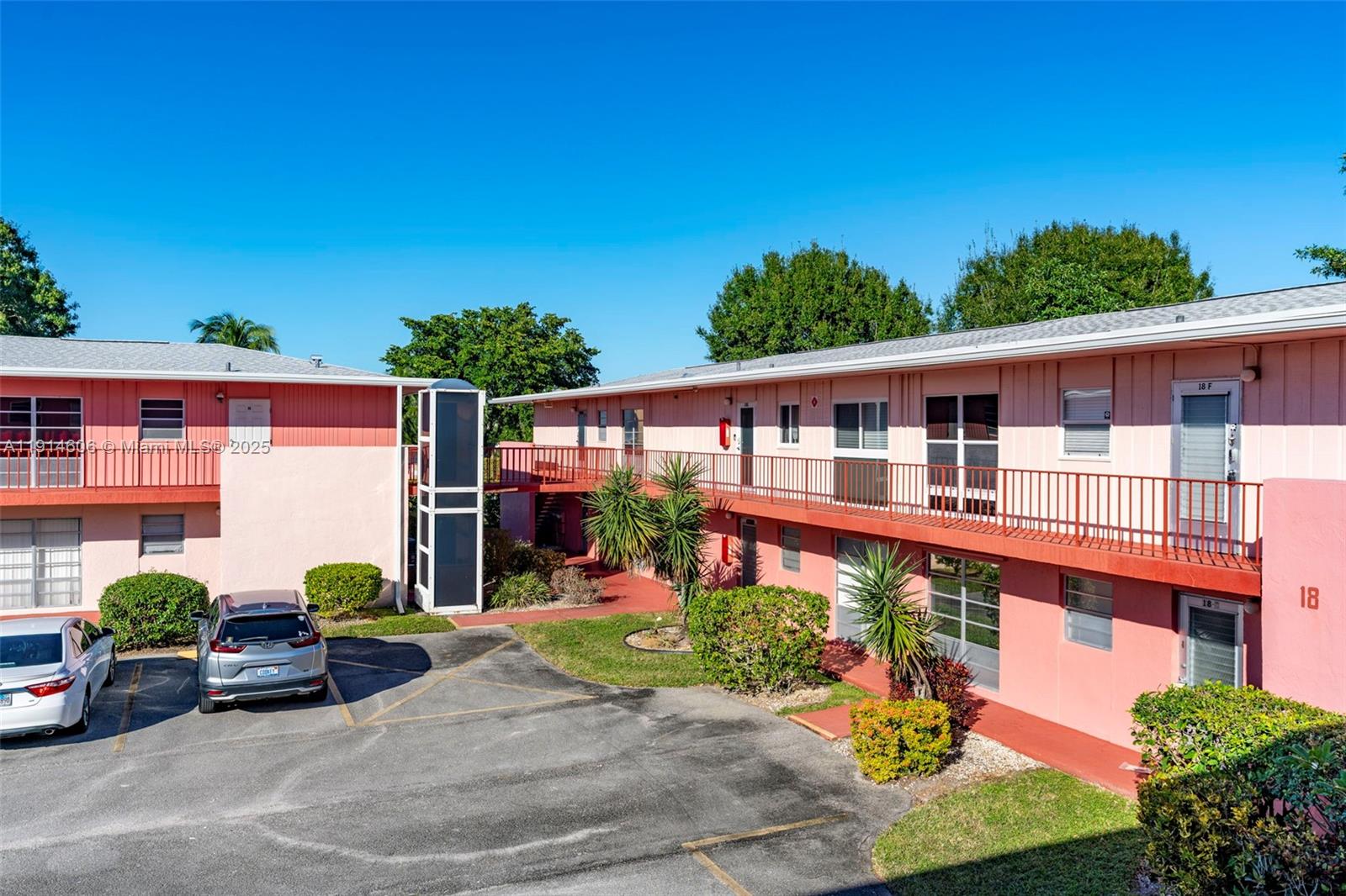 Golfs Edge Condos A Thru