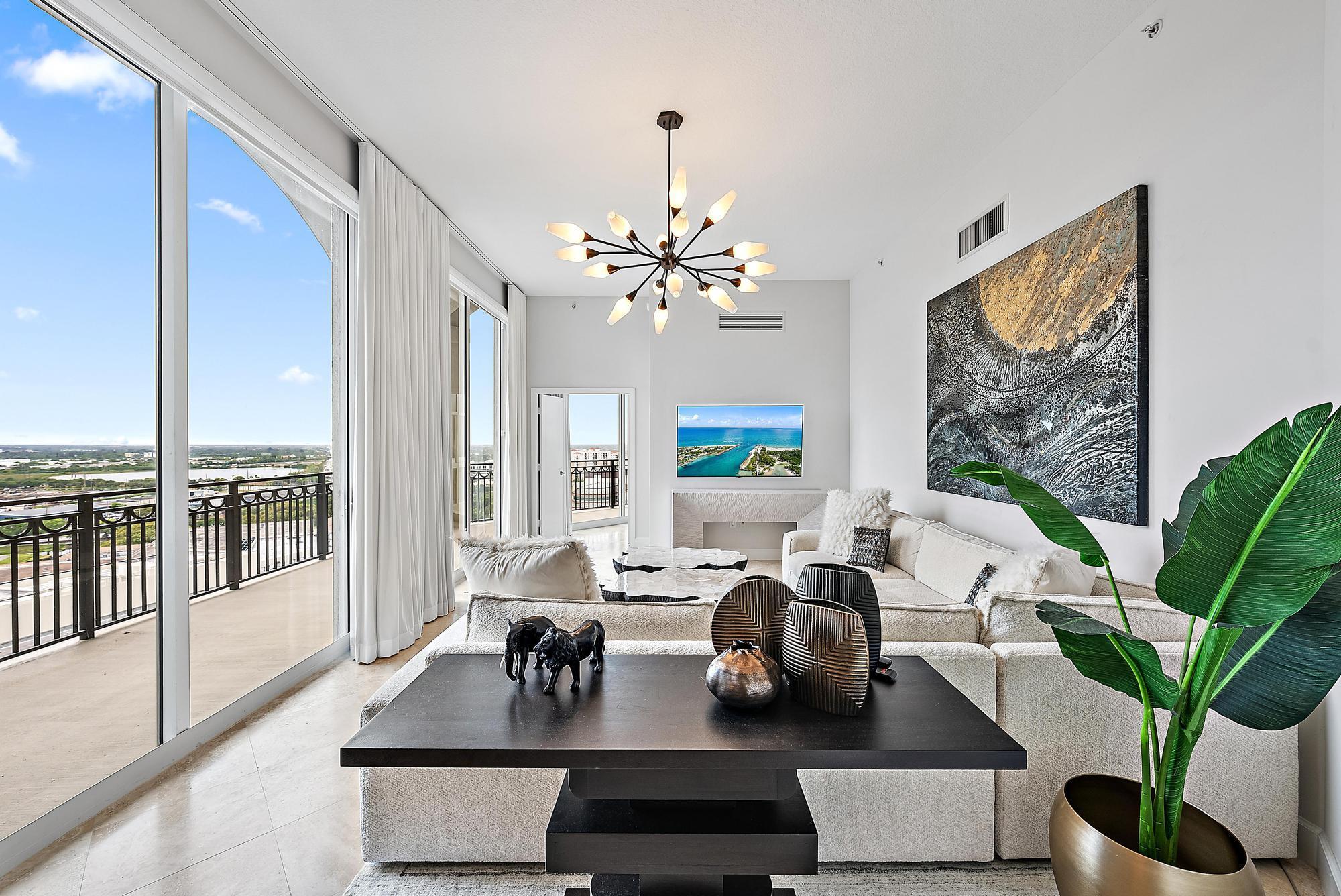 Cityplace South Tower Con