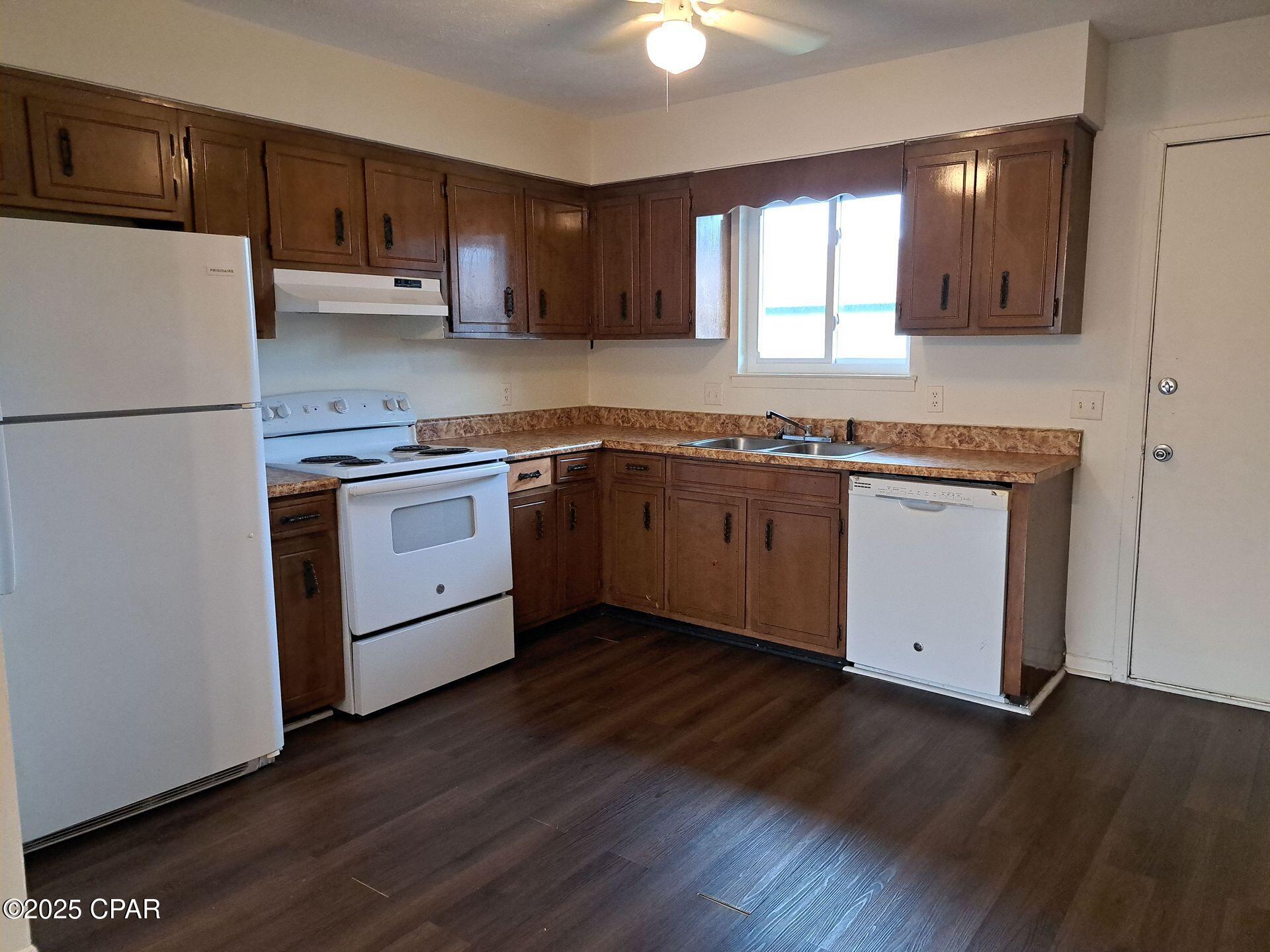 Image 3 For 3704 11th Street C