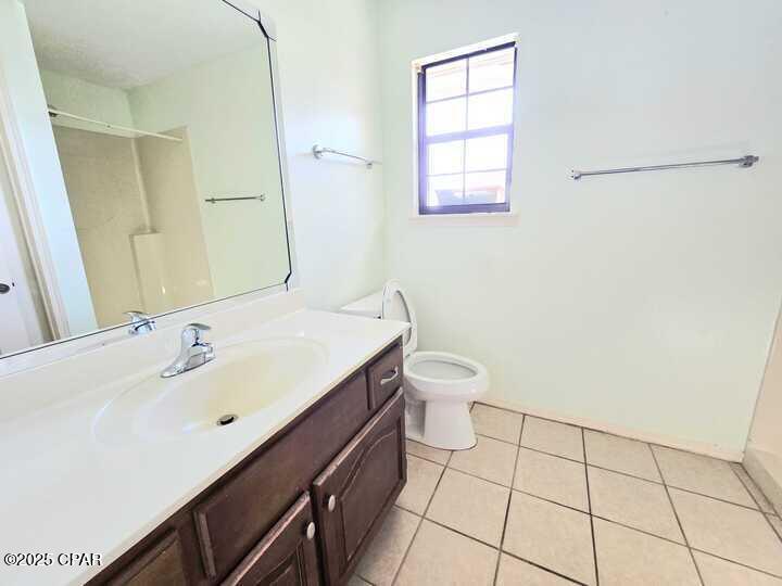 Image 7 For 5309 Robert Holmes Drive 8