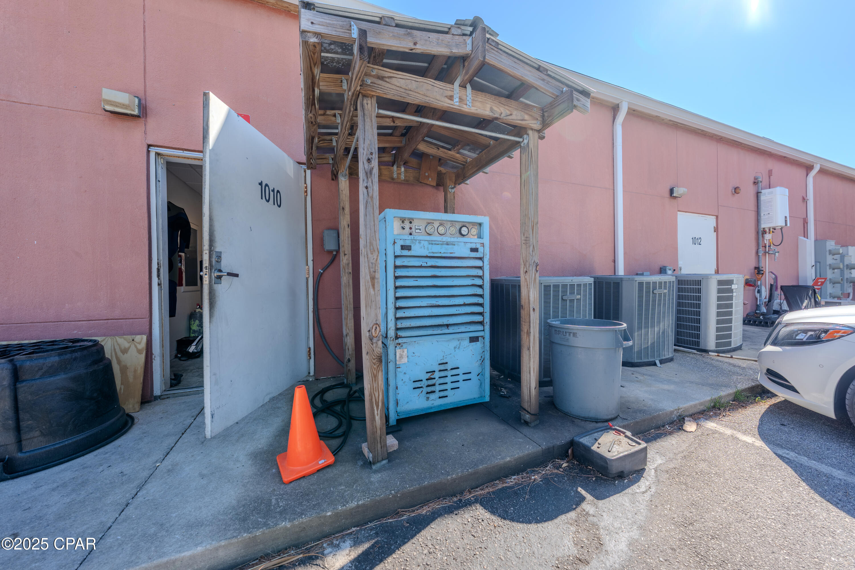 Image 21 For 1016 Thomas Drive 104