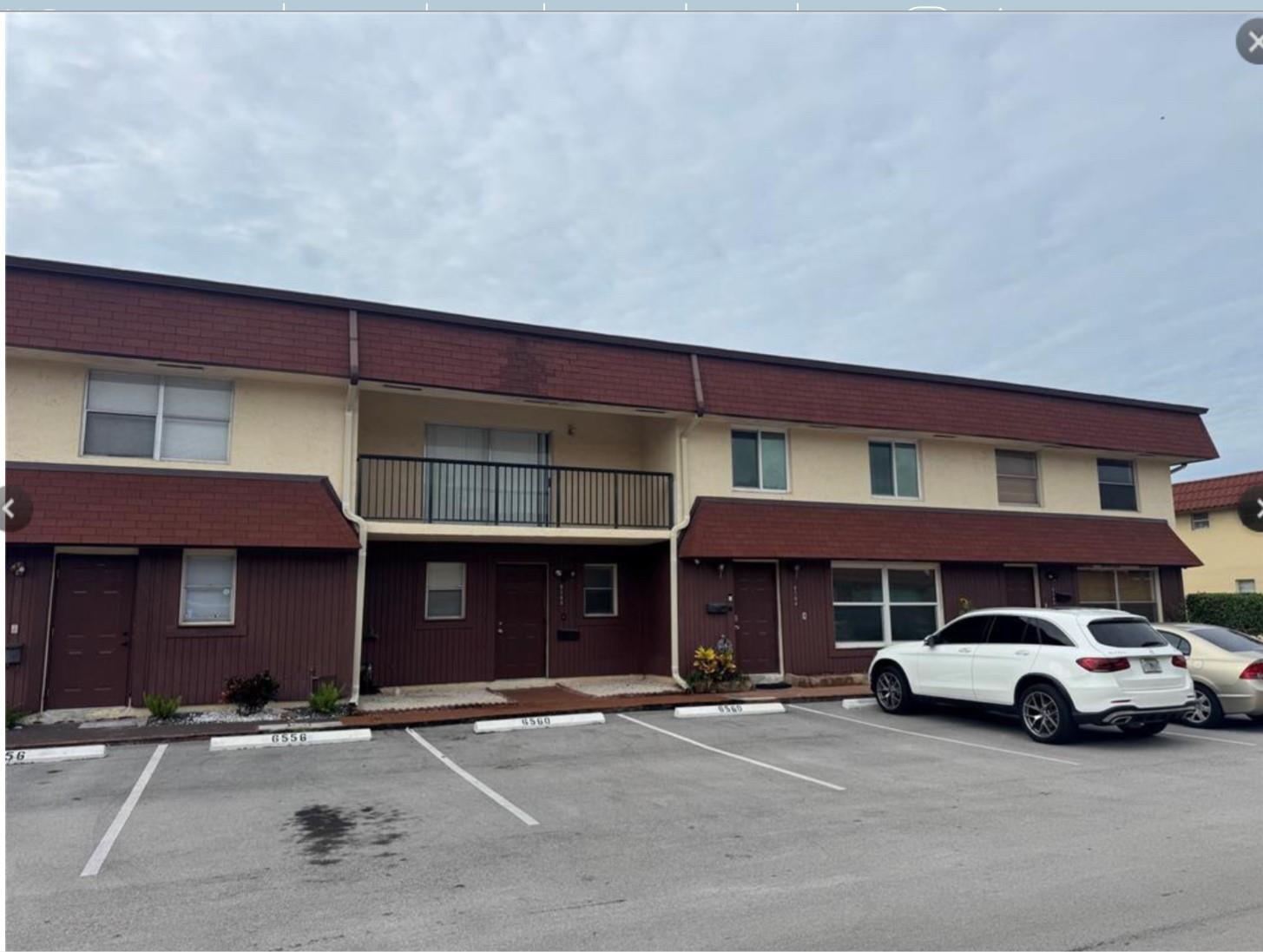 Brentwood West Twnhs Cond