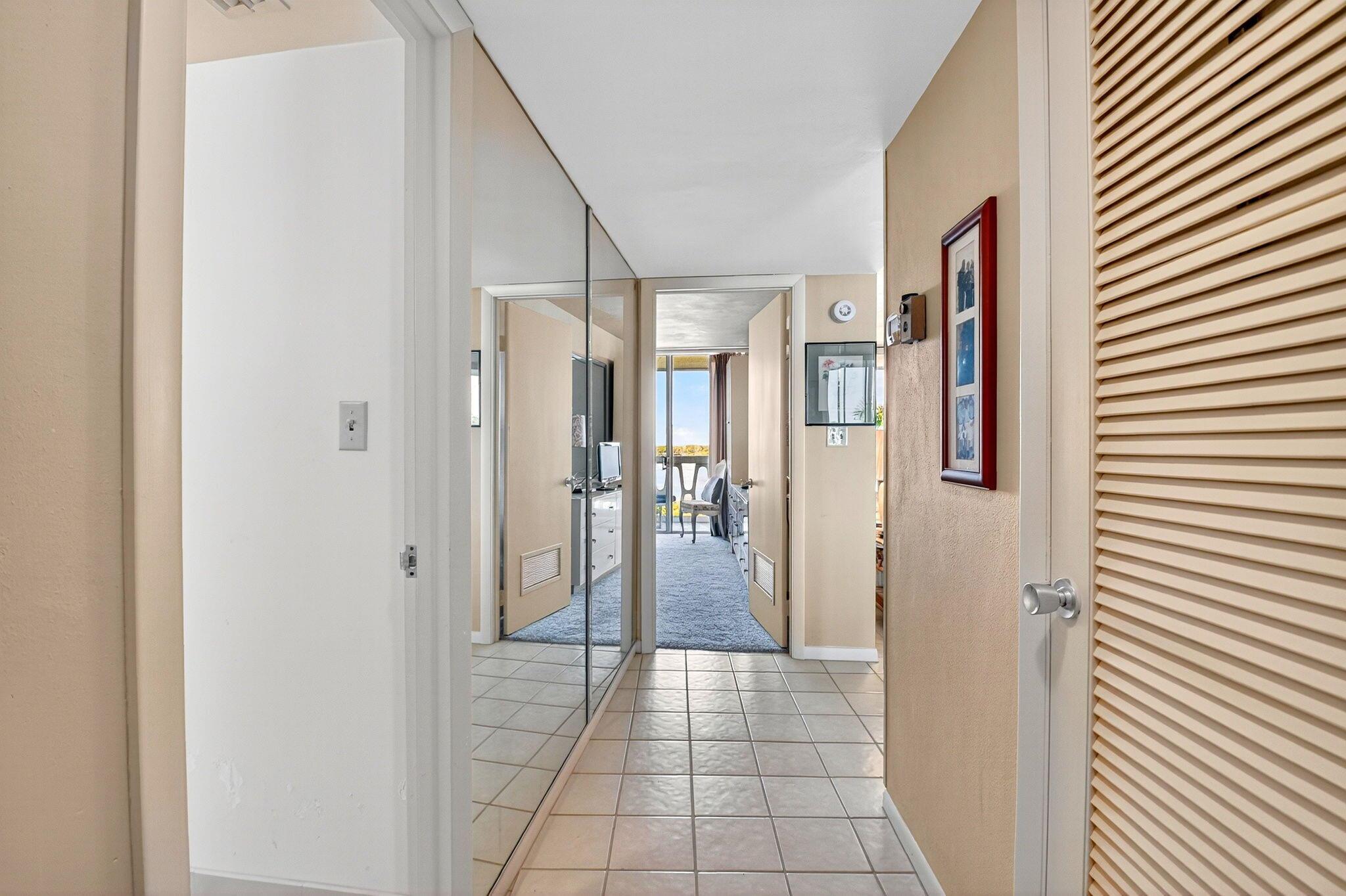 President Palm Beach Cond