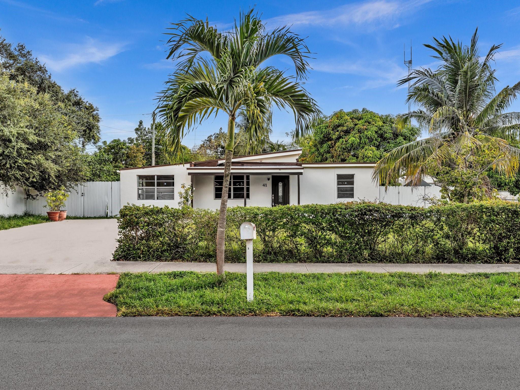 41 Miami Gardens Road, West Park, FL 33023, 4 Bedrooms , 3 Bathrooms ,Single Family Residence,Off Market,F10532278, Horizon Palm Realty Group