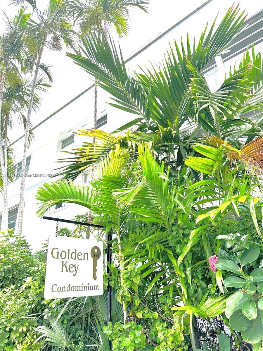 Golden Key Condo, The