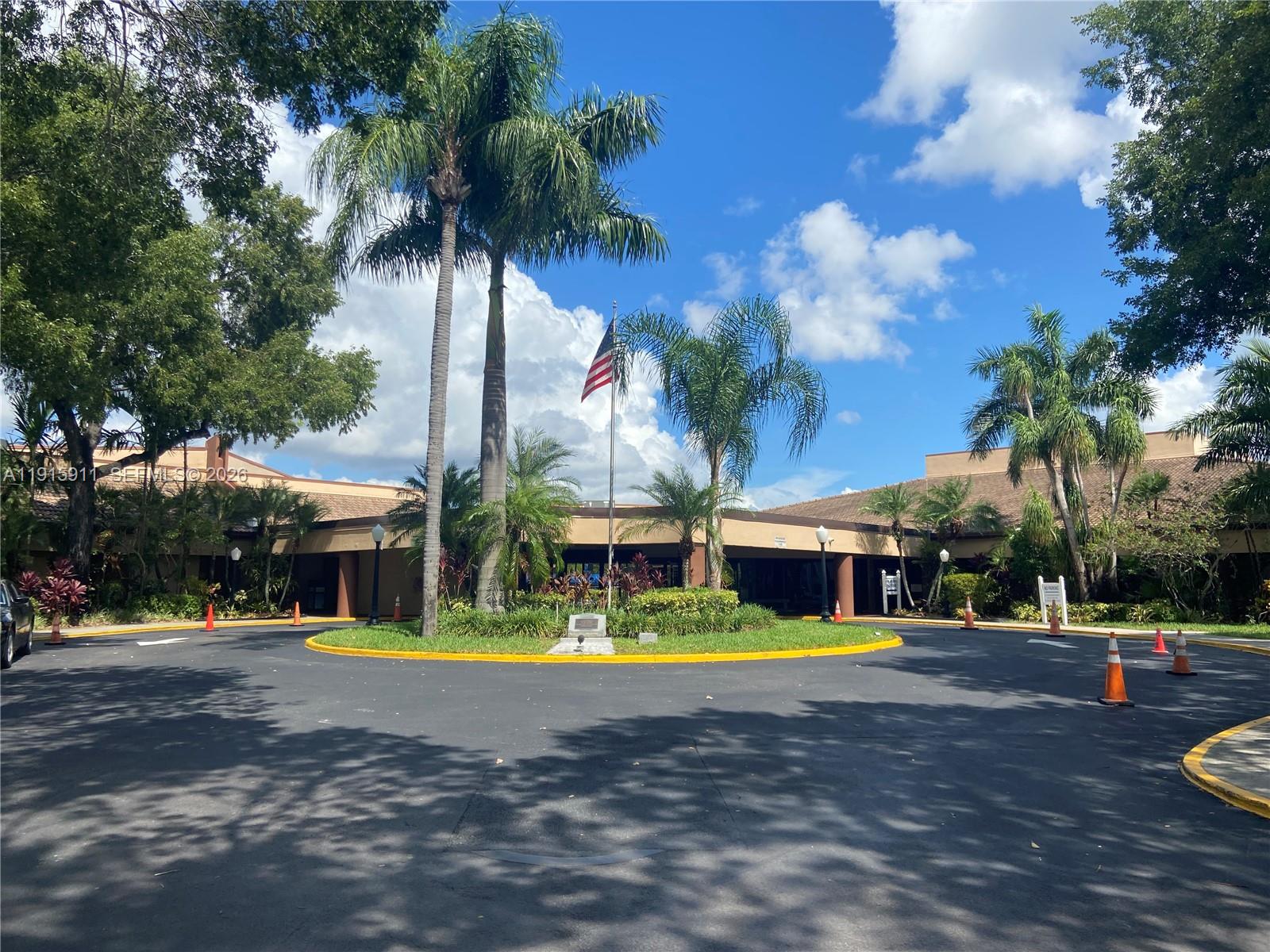 Sunrise Lakes 119 Condo