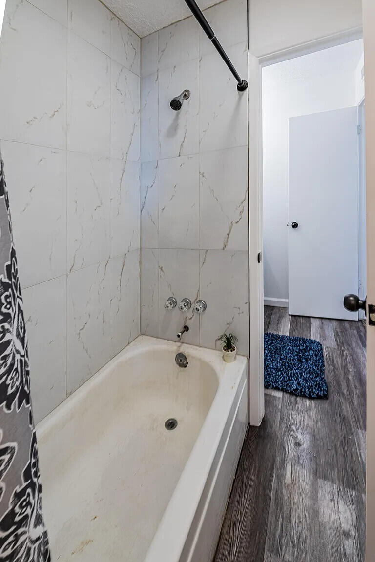 Homes for sale in Albuquerque, NM | 4601 Carlisle Blvd Ne #APT A16, Albuquerque, NM 87109 | MLS# 1094624