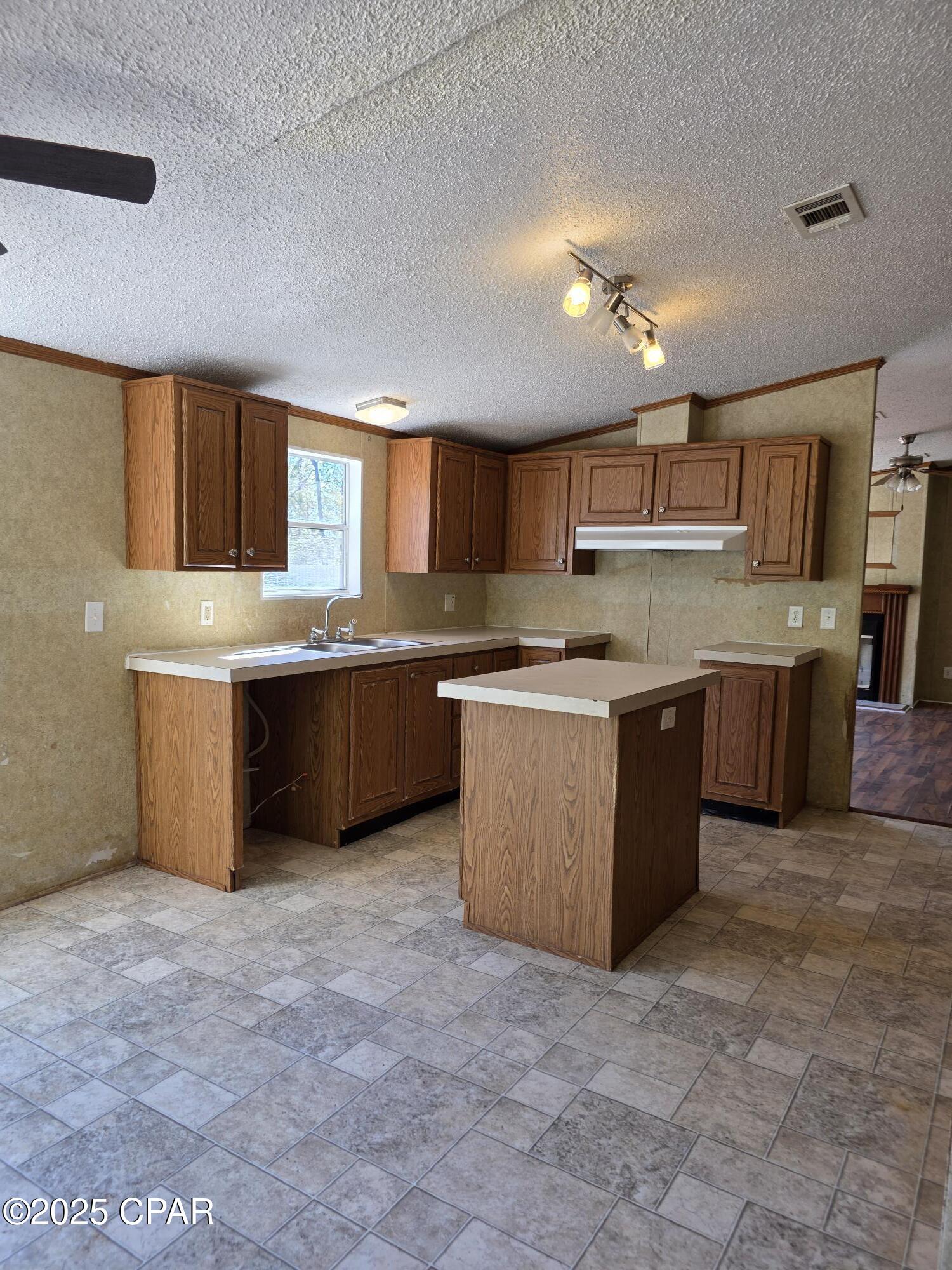 Image 5 For 17501 Azalea Street