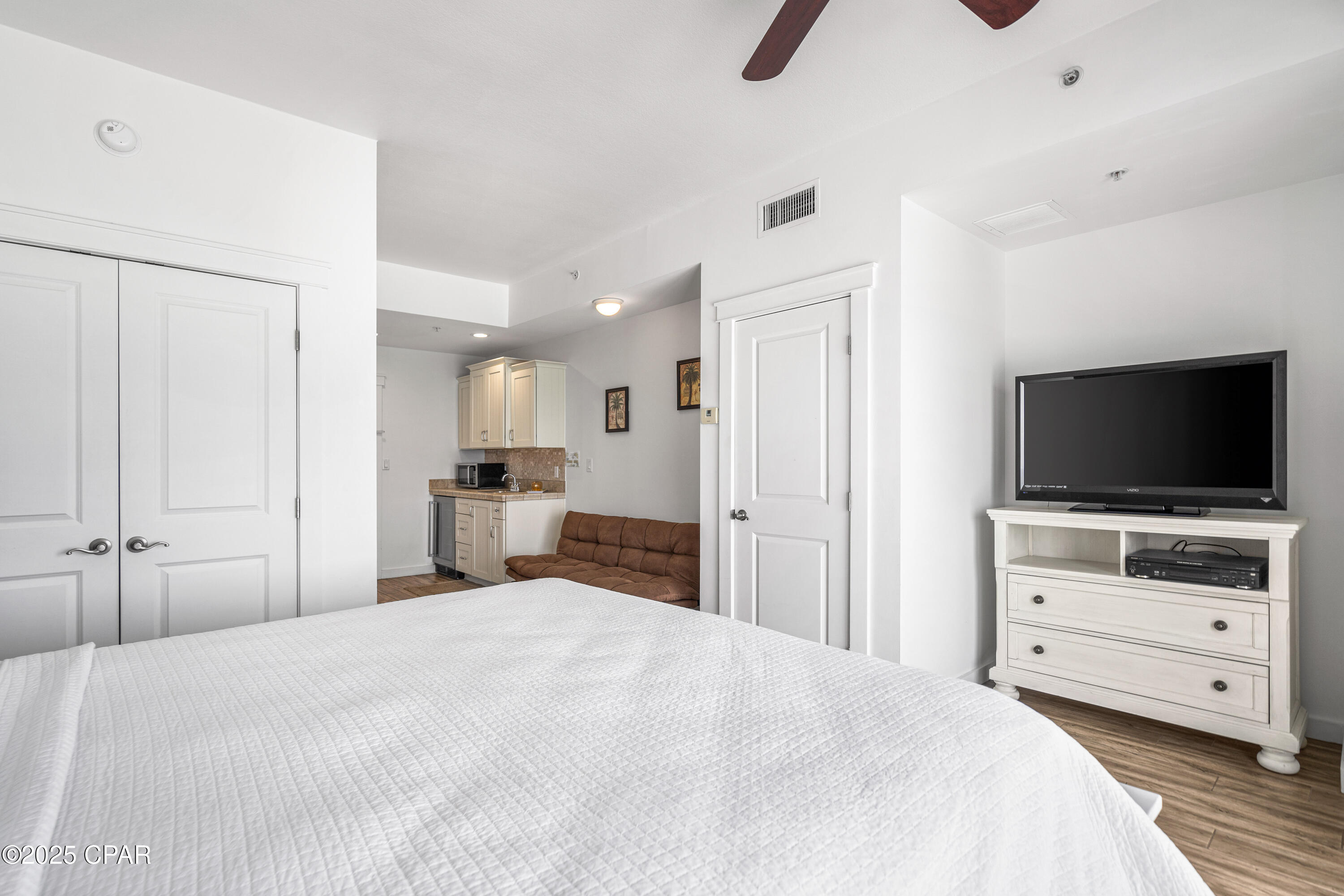 Image 25 For 15100 Front Beach Road 1302-1304