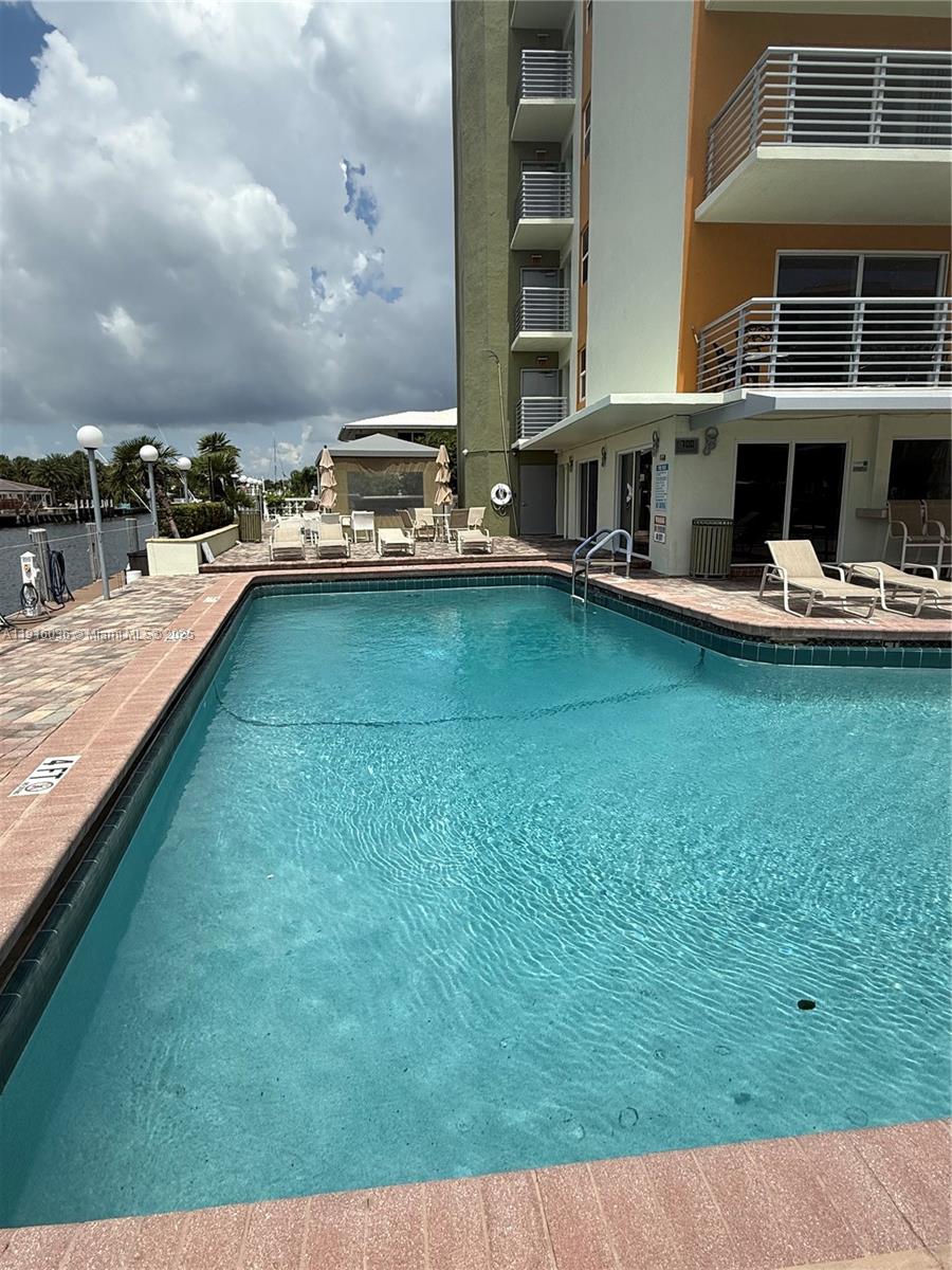 Lauderdale Tower Condo