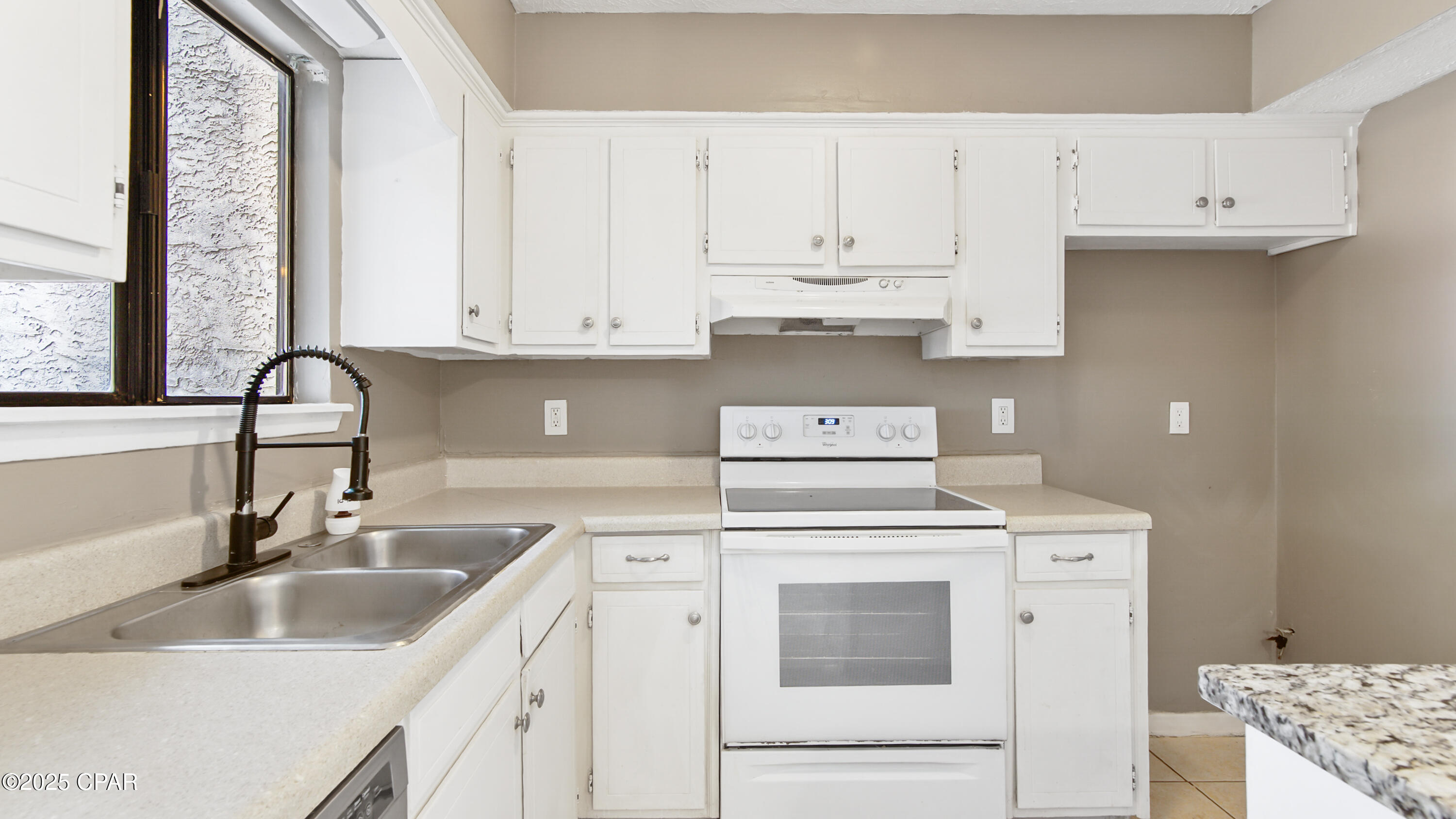 Image 7 For 412 Venetian Way