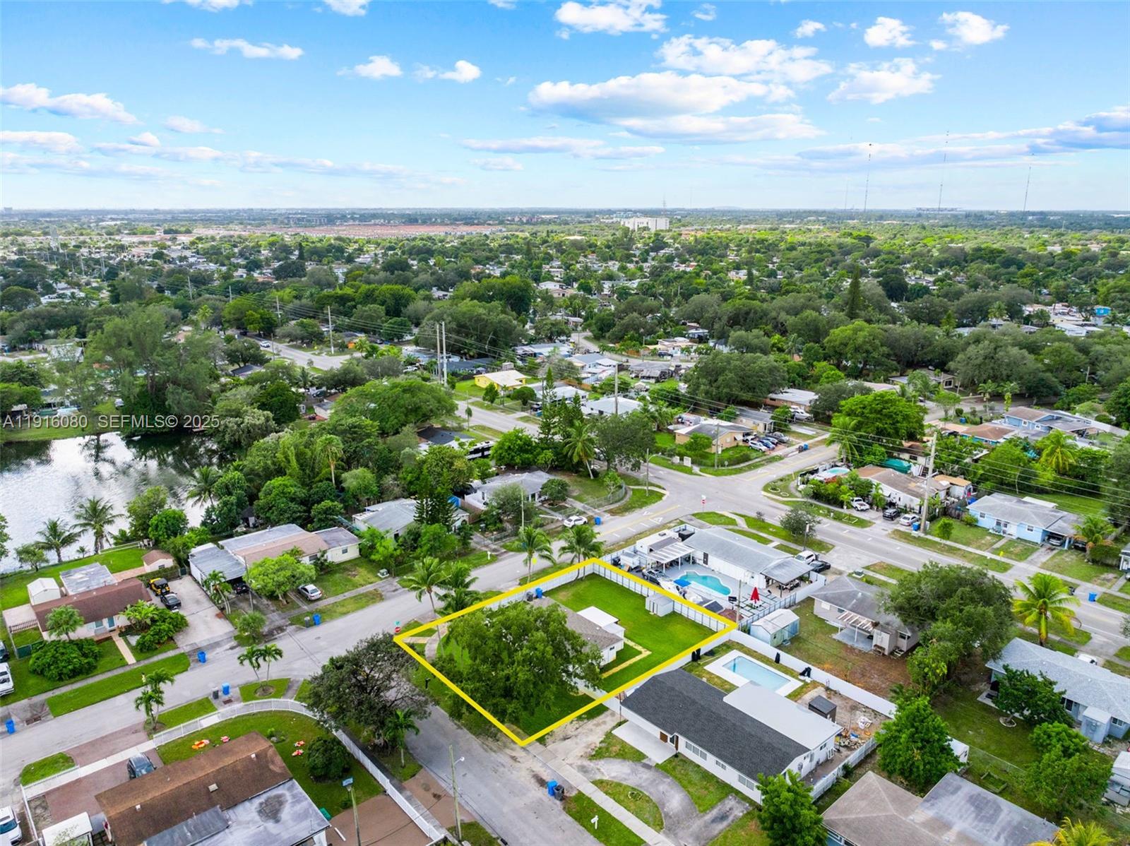 Homes for sale in West Park, FL | 3150 Sw 39th Ave, West Park, FL 33023 | MLS# A11916080