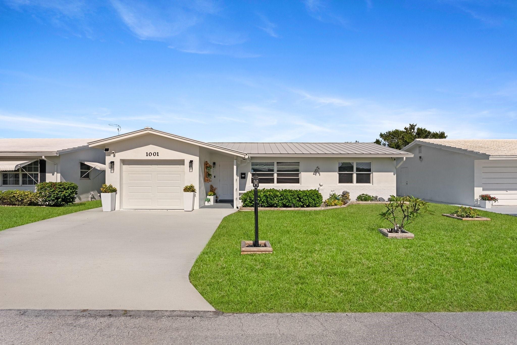 Palm Beach Leisureville 0