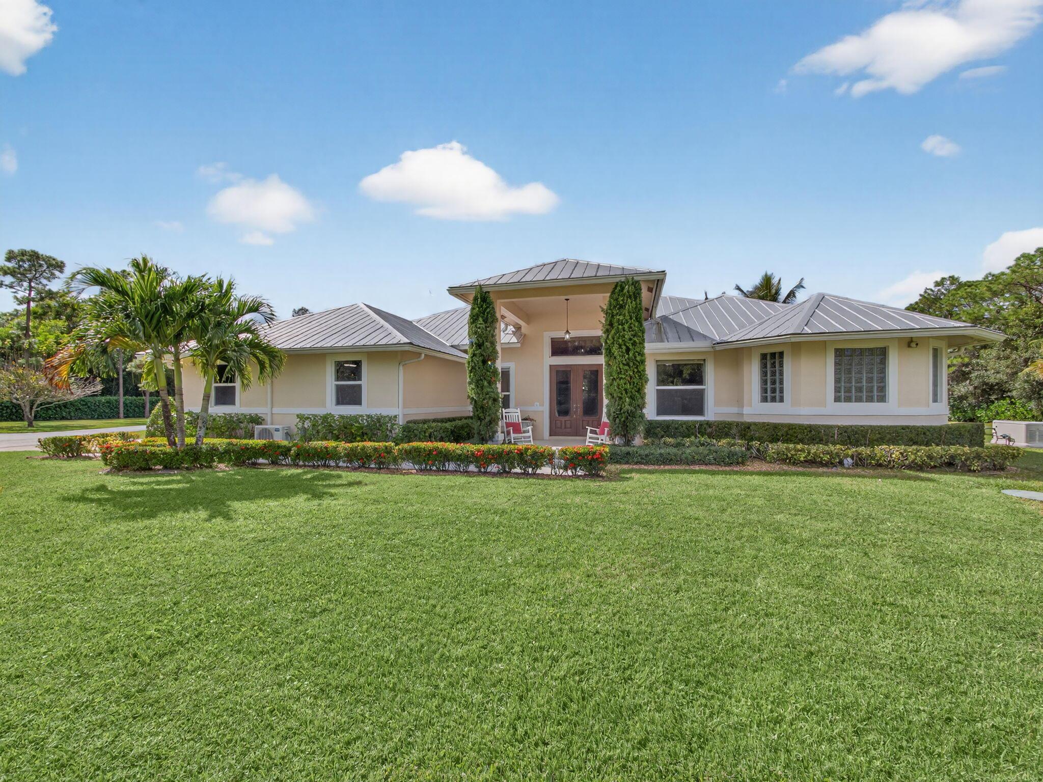 Image to showcase the property located at 17593 Winterhawk Trail