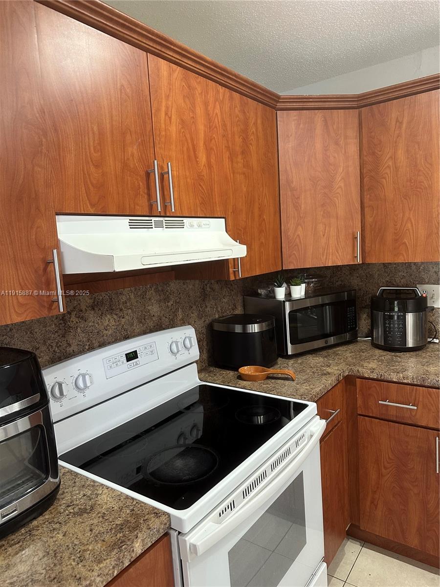 Kendallwood Villas Condo