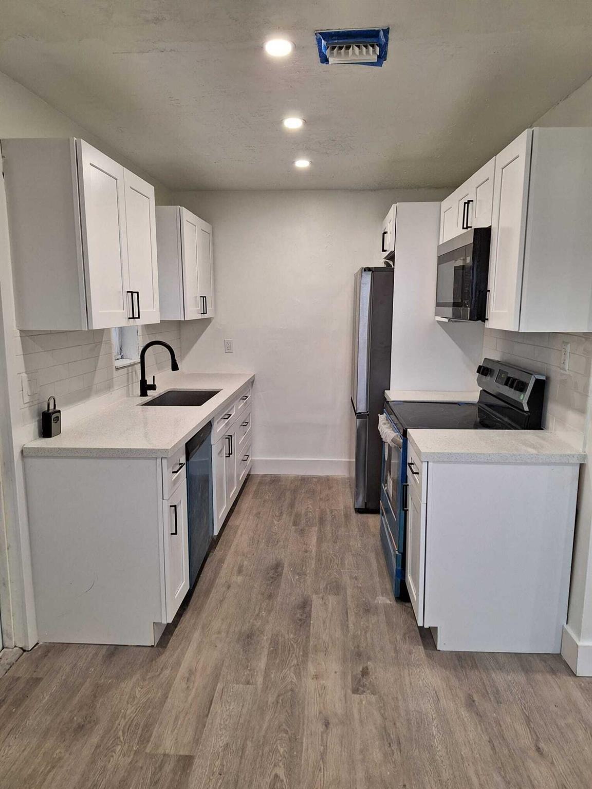 Riviera Beach Heights Add