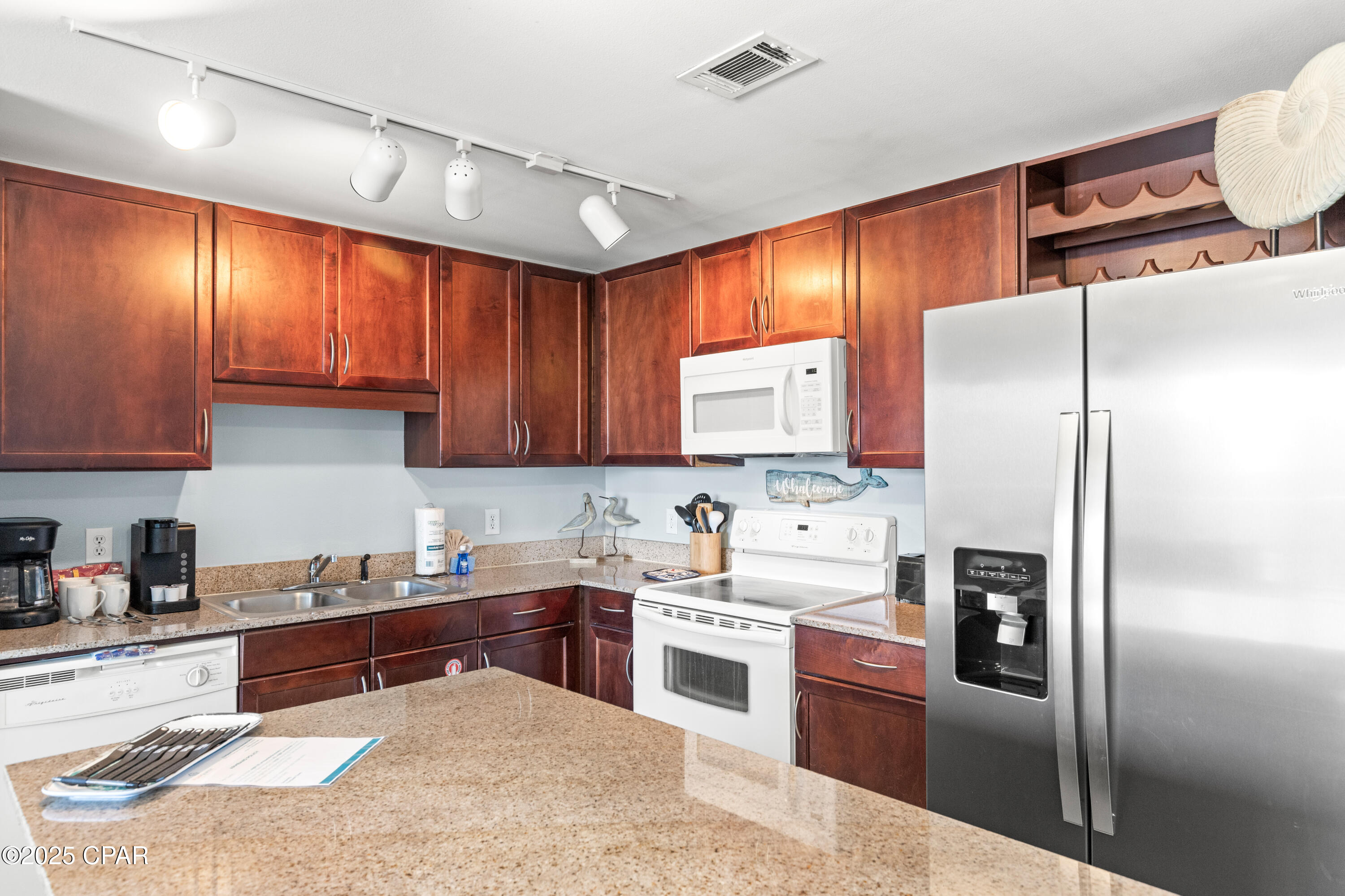 Image 13 For 9860 Thomas Drive 810