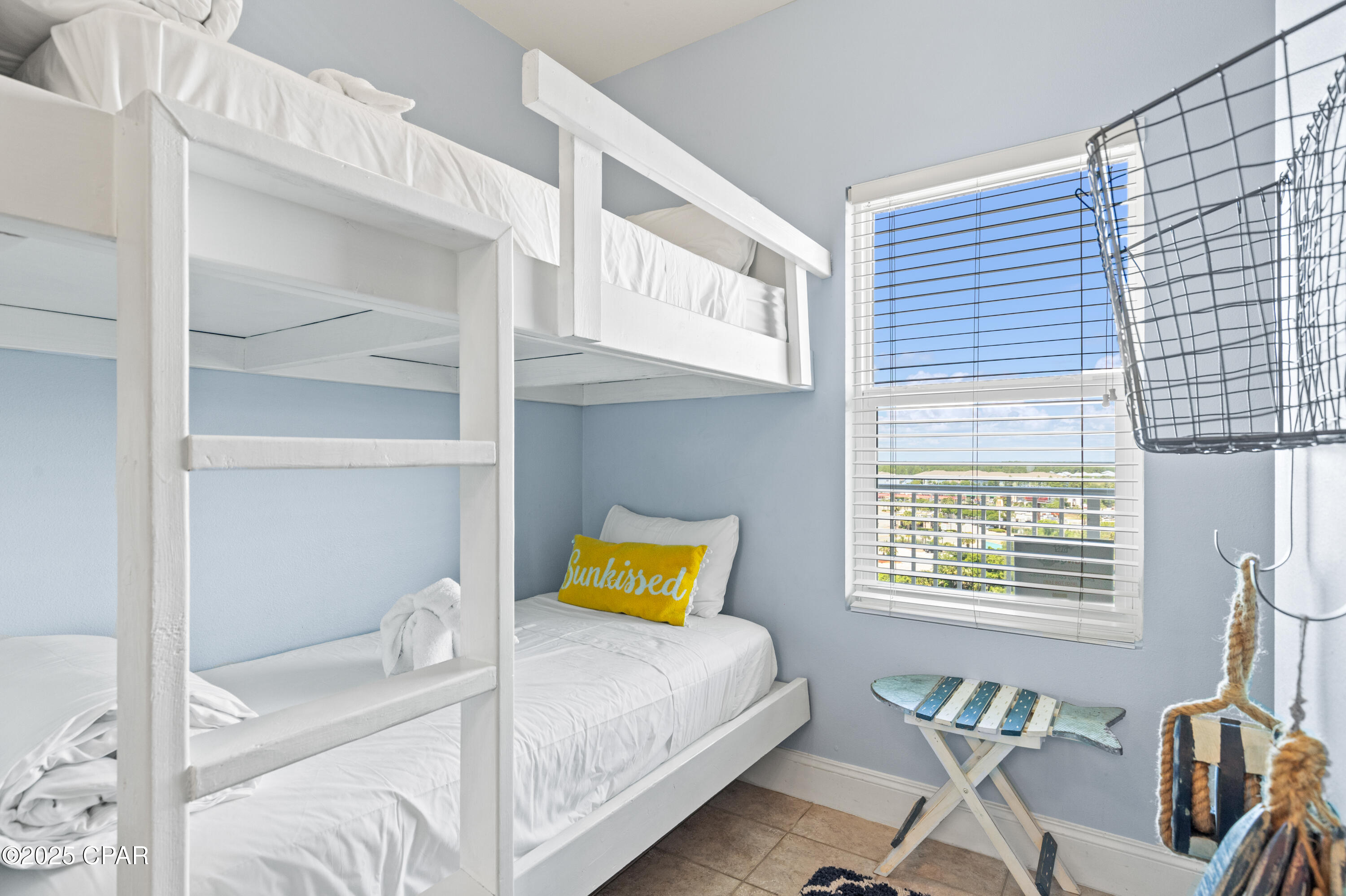 Image 23 For 9860 Thomas Drive 810